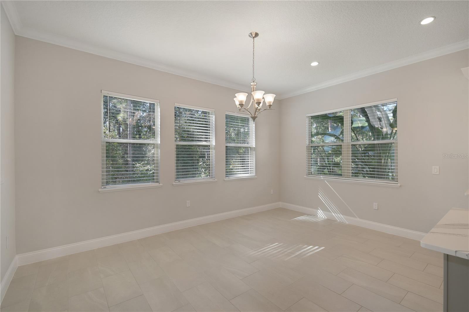 Image 11 of 35 For 10158 Royal Island Court