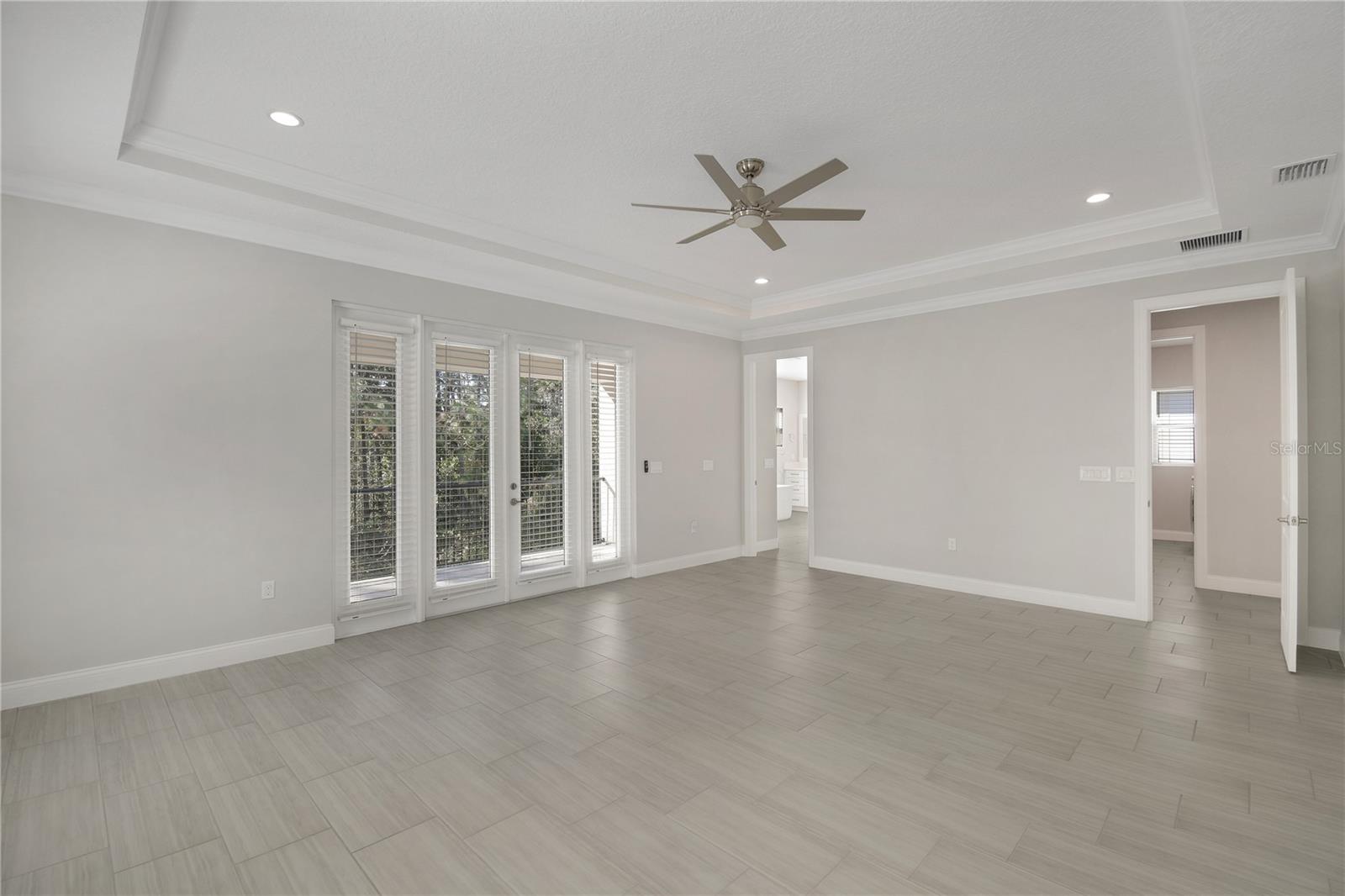 Image 16 of 35 For 10158 Royal Island Court