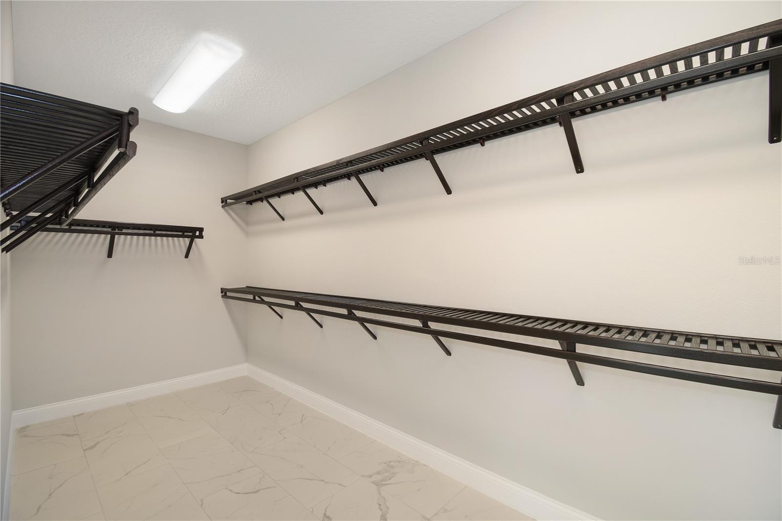 Image 19 of 35 For 10158 Royal Island Court