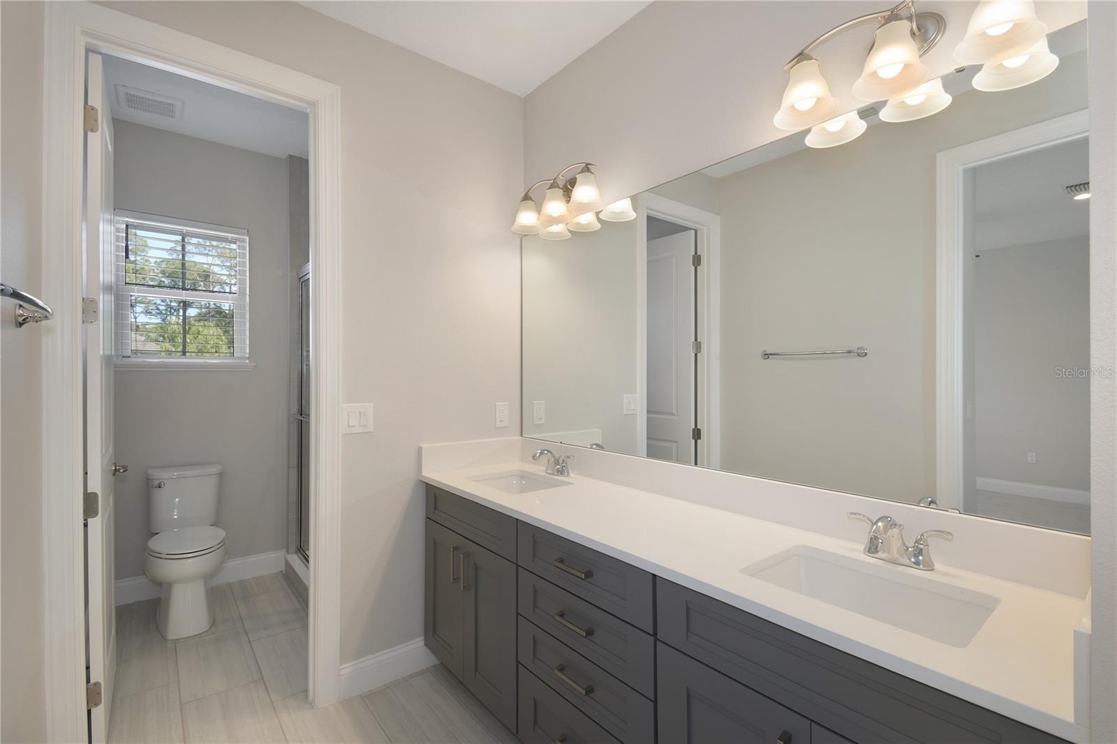 Image 23 of 35 For 10158 Royal Island Court