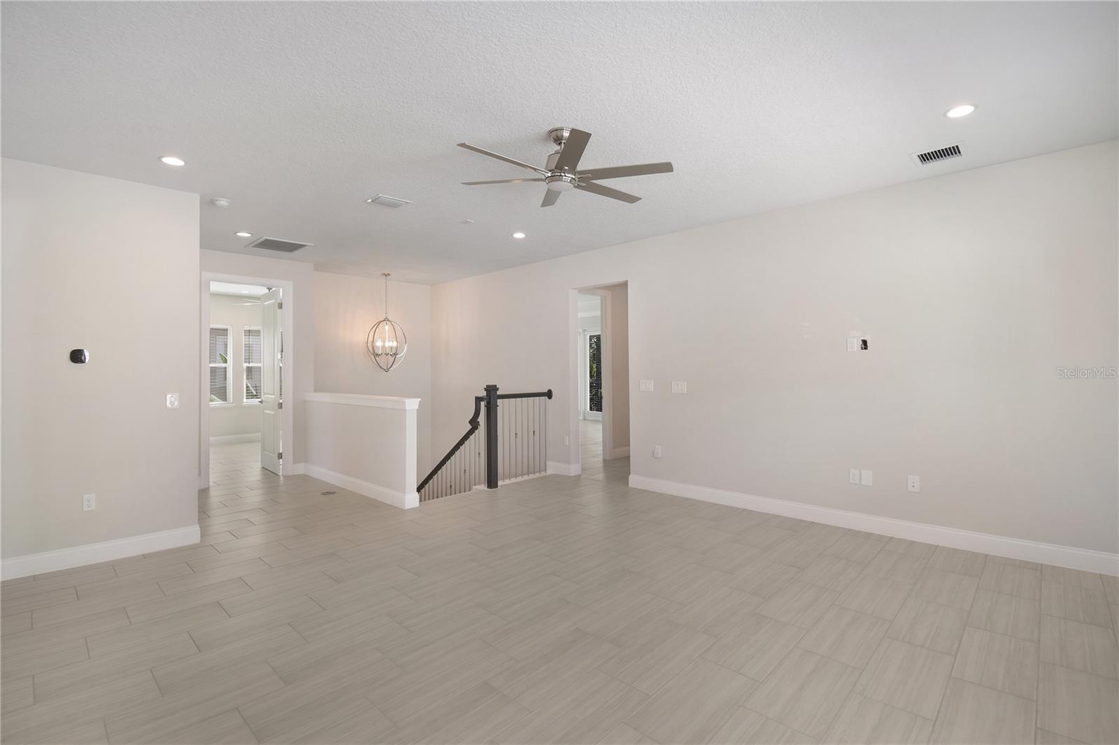 Image 28 of 35 For 10158 Royal Island Court