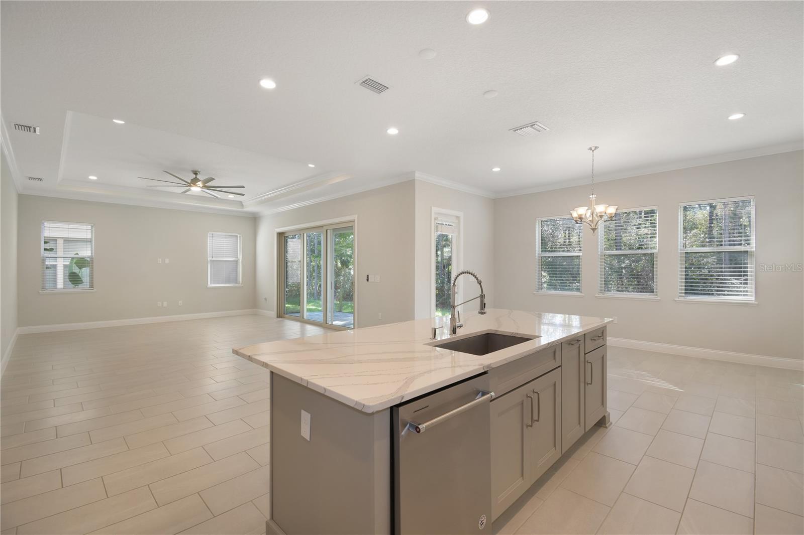 Image 9 of 35 For 10158 Royal Island Court