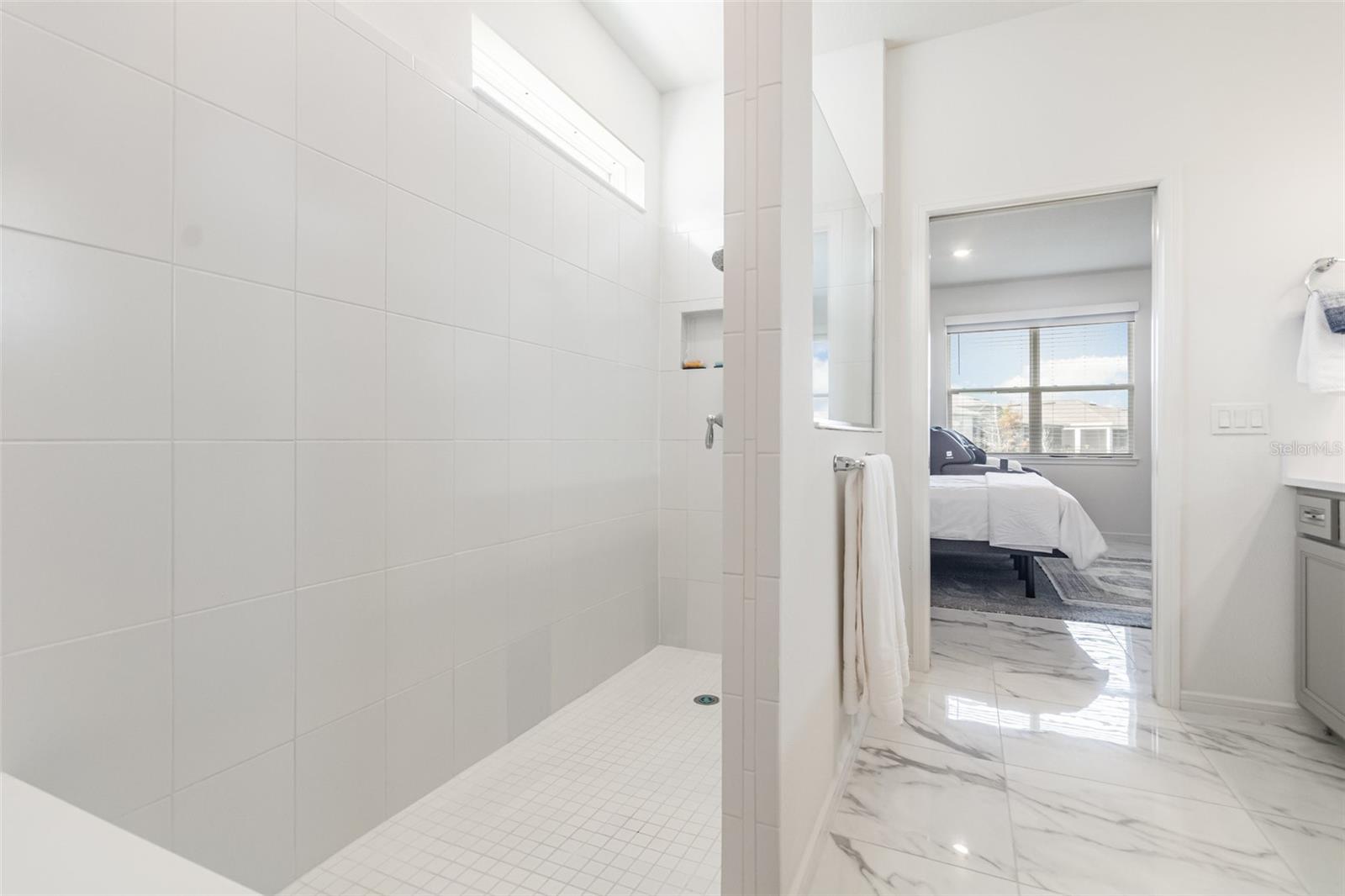 Image 17 of 27 For 1974 Spring Shower Circle