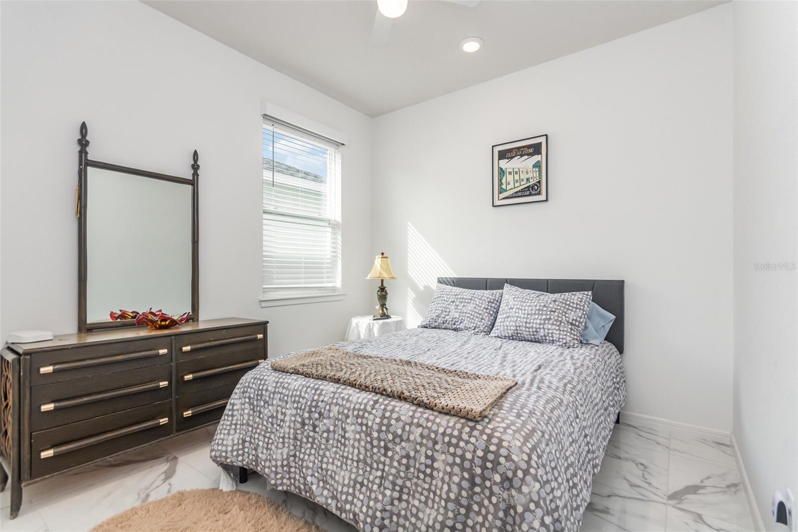 Image 22 of 27 For 1974 Spring Shower Circle