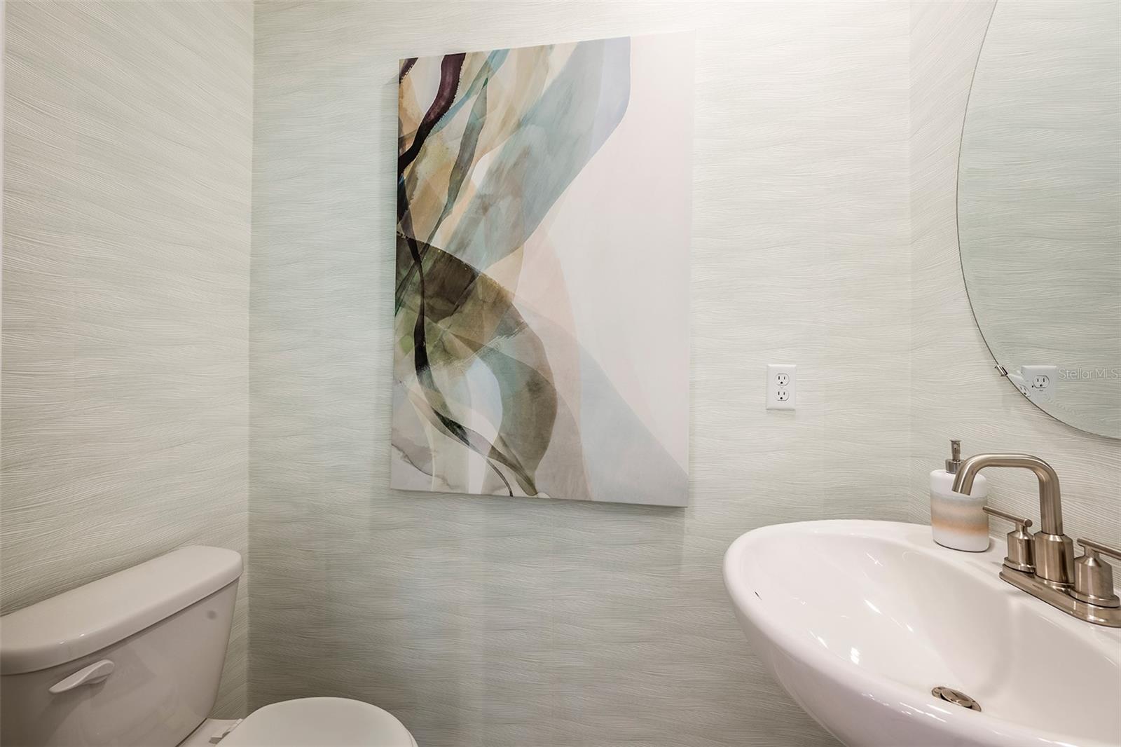 Image 10 of 16 For 682 Lola Lane