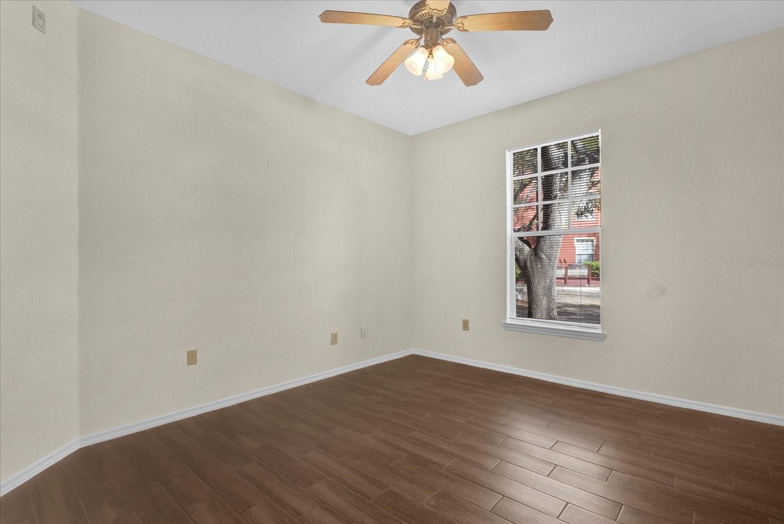 Image 16 of 28 For 1321 Arbor Vista Loop 101