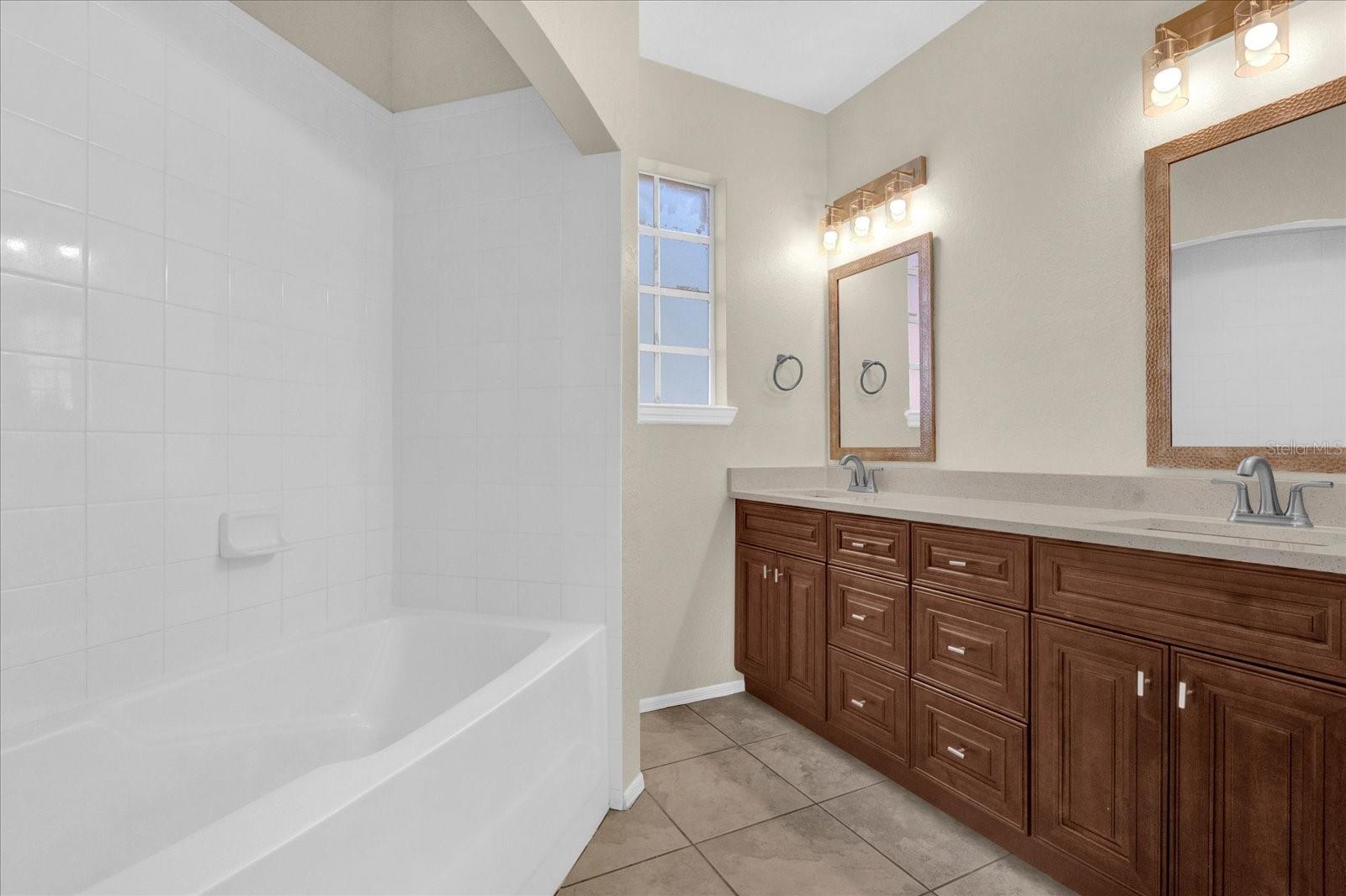 Image 19 of 28 For 1321 Arbor Vista Loop 101