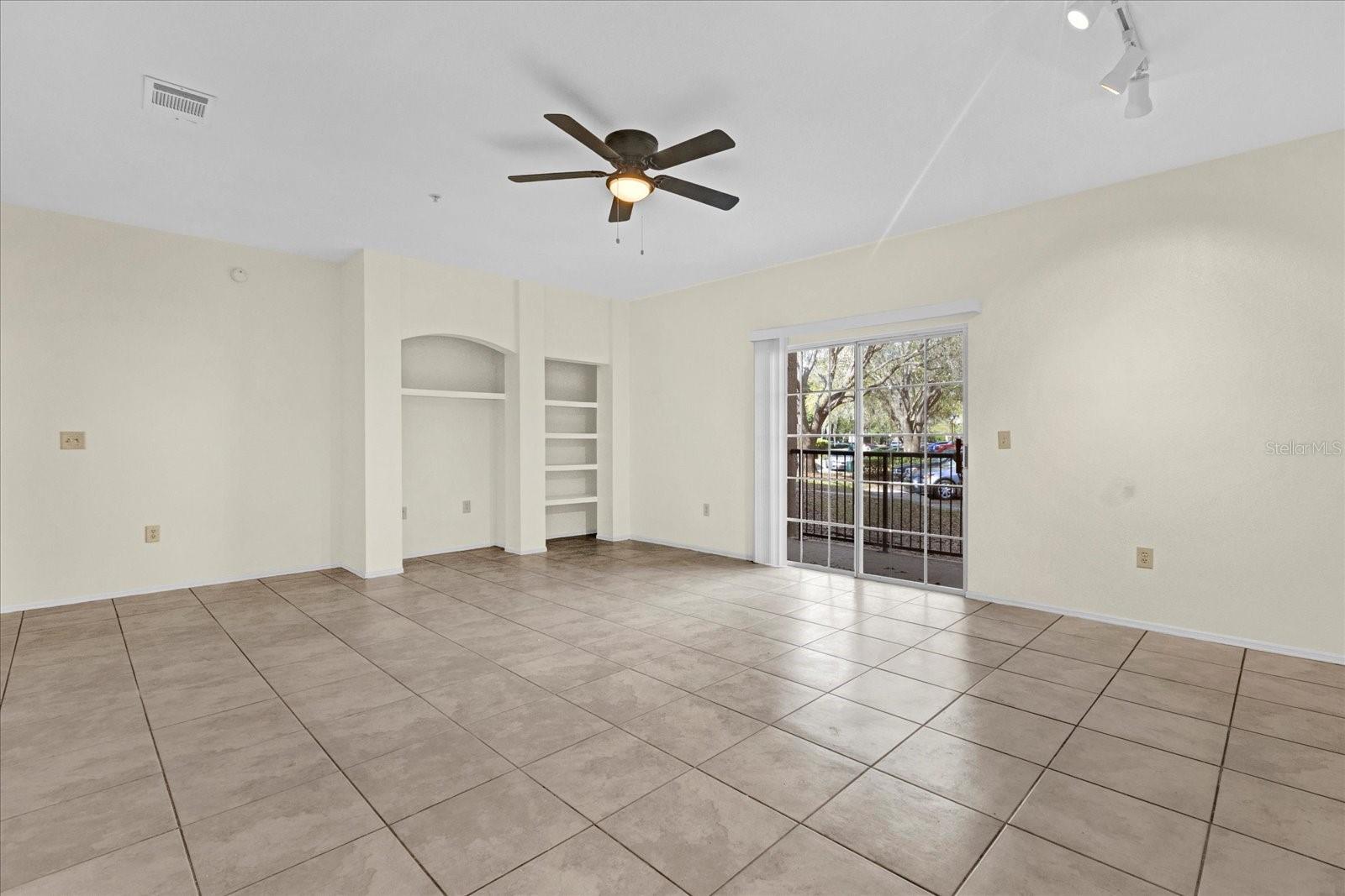 Image 8 of 28 For 1321 Arbor Vista Loop 101