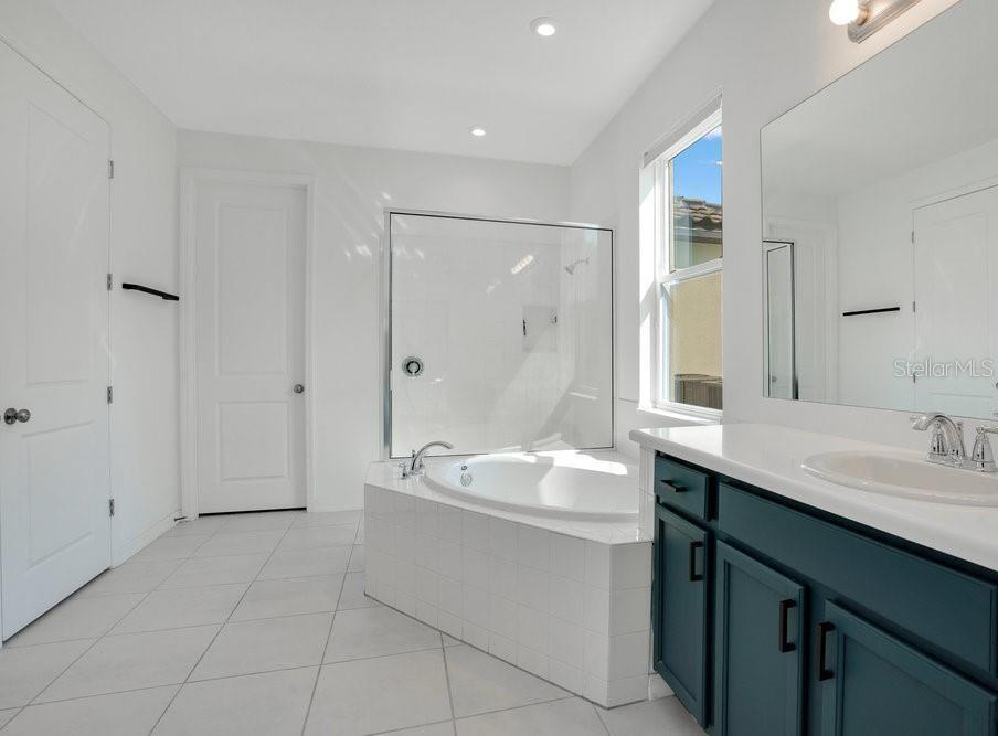 Image 19 of 50 For 3101 Agostino Terrace