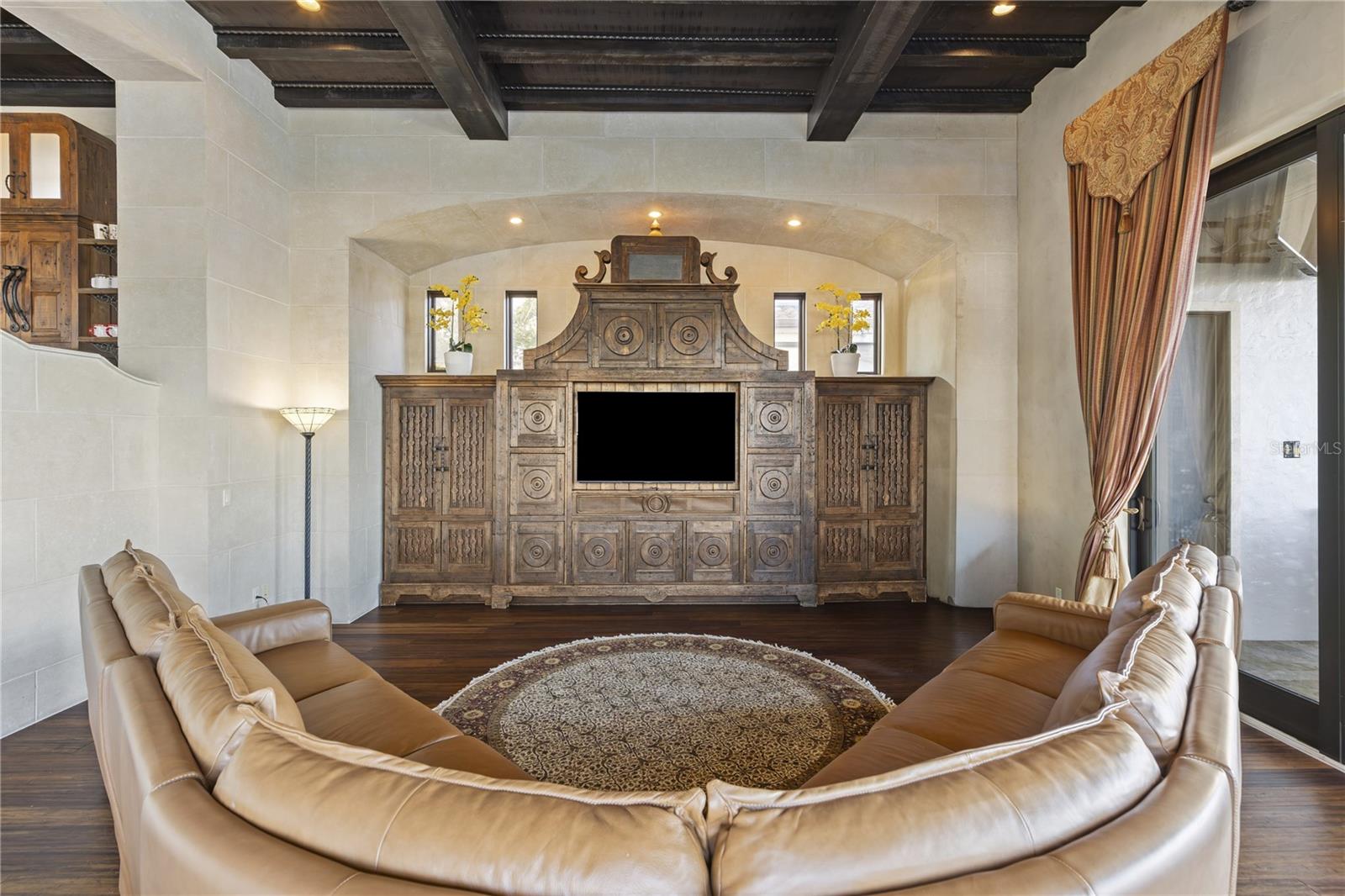 Image 28 of 100 For 16639 Arezo Court