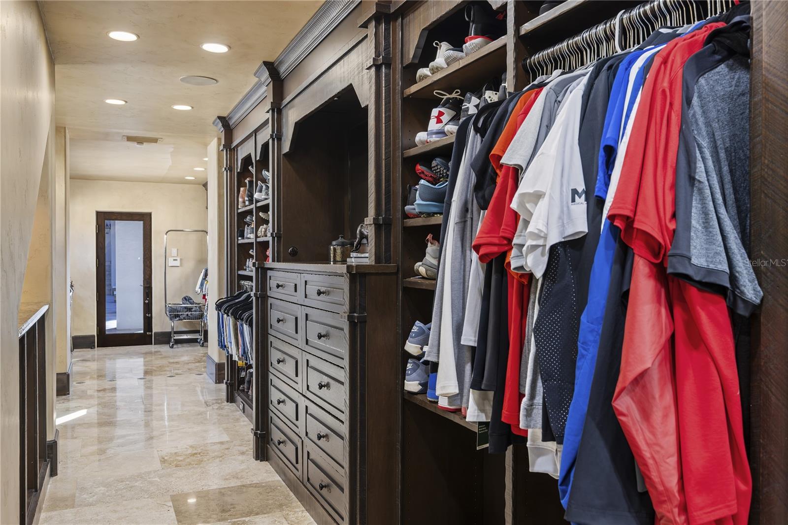 Image 37 of 100 For 16639 Arezo Court