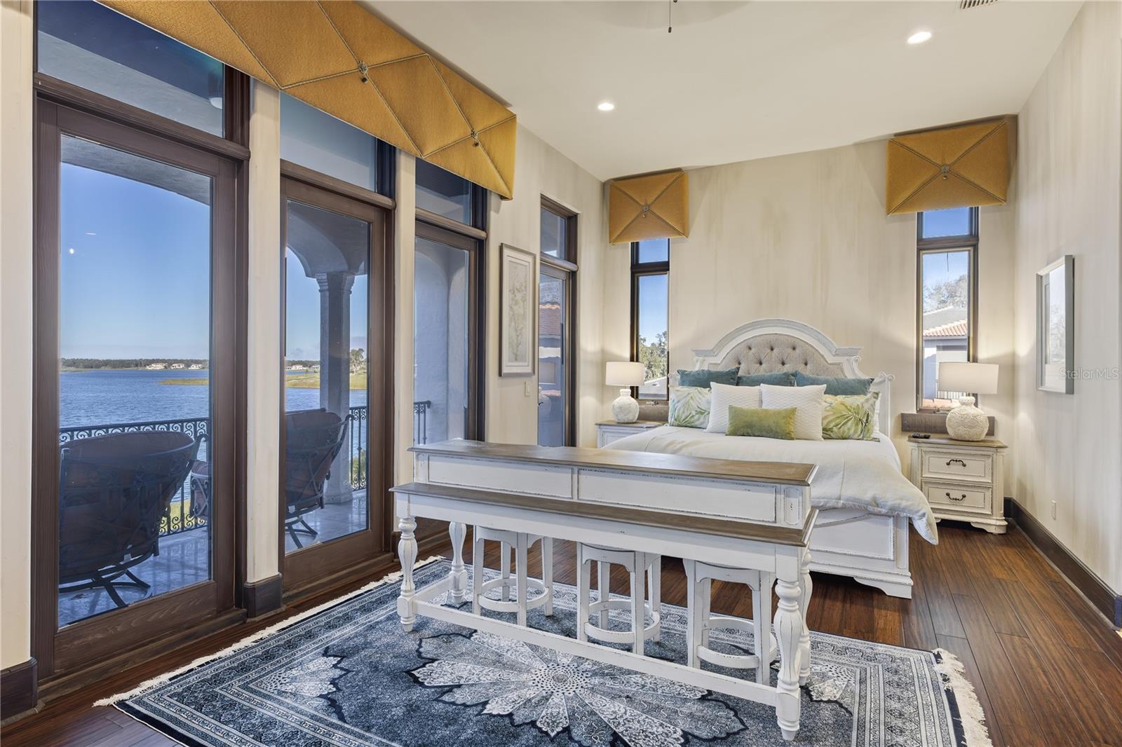 Image 43 of 100 For 16639 Arezo Court