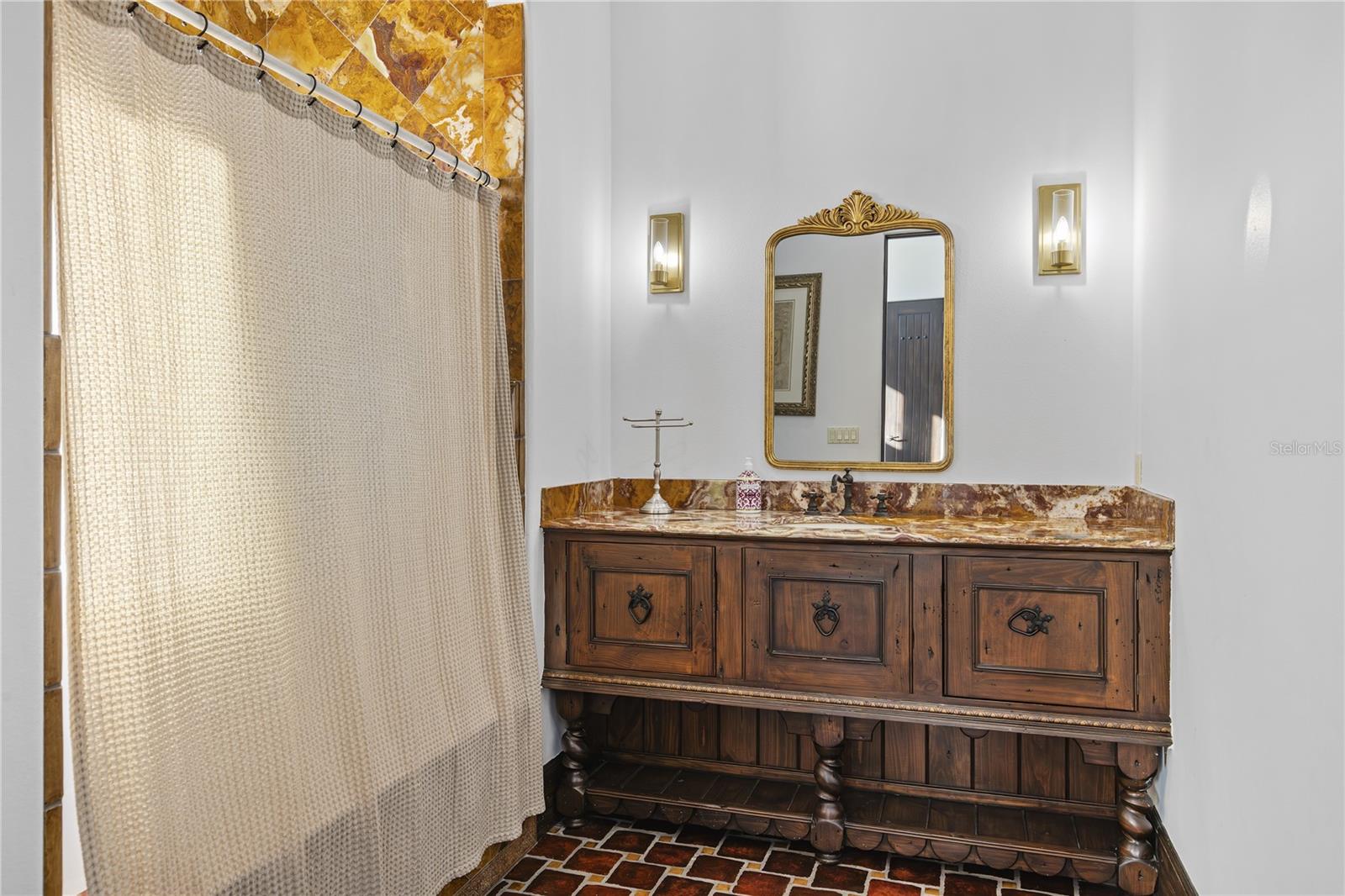 Image 50 of 100 For 16639 Arezo Court