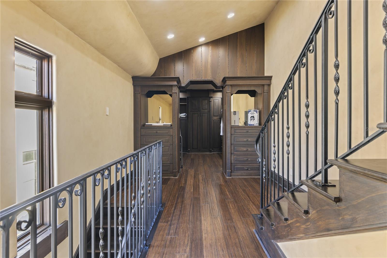 Image 52 of 100 For 16639 Arezo Court