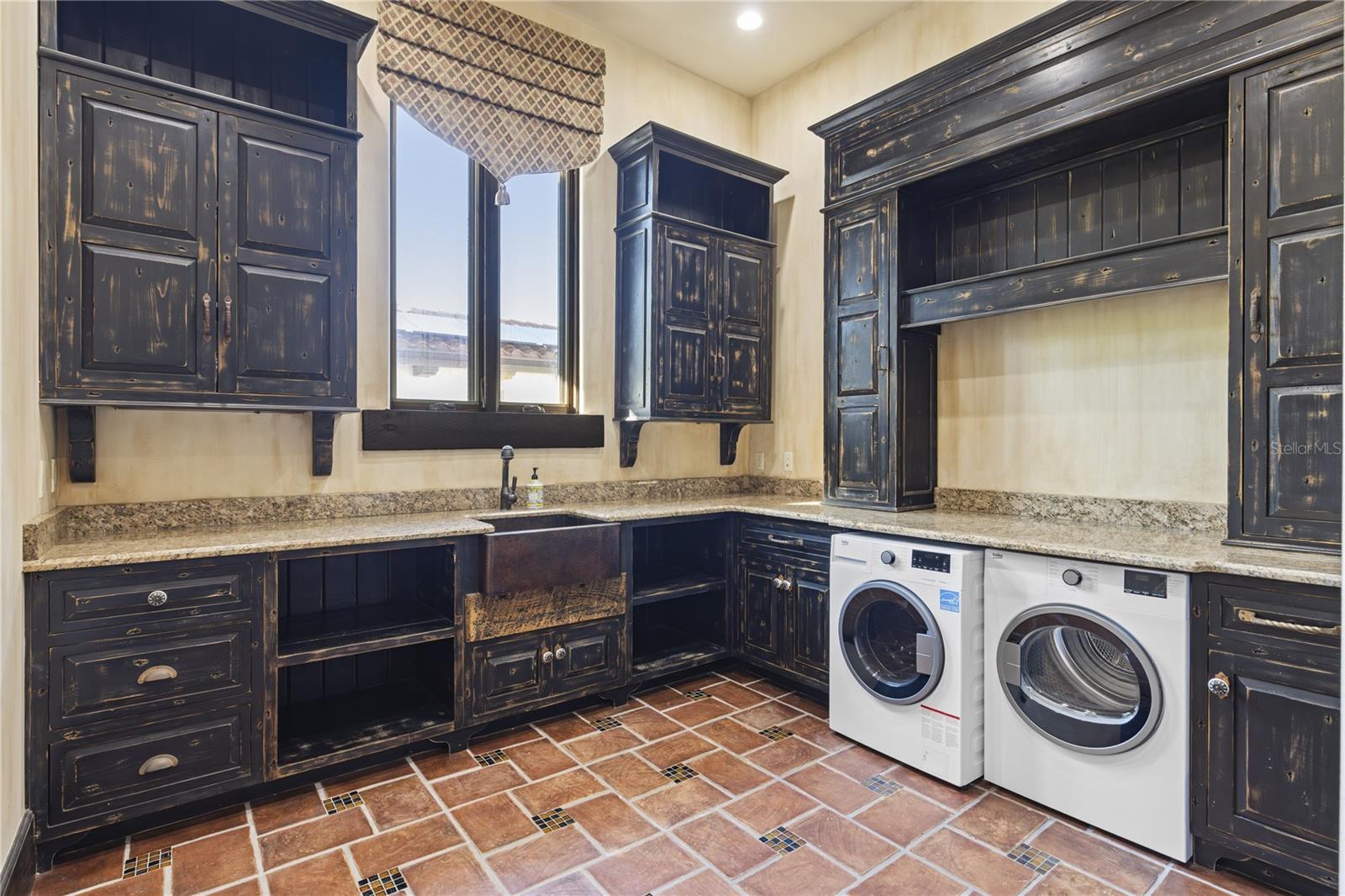 Image 55 of 100 For 16639 Arezo Court