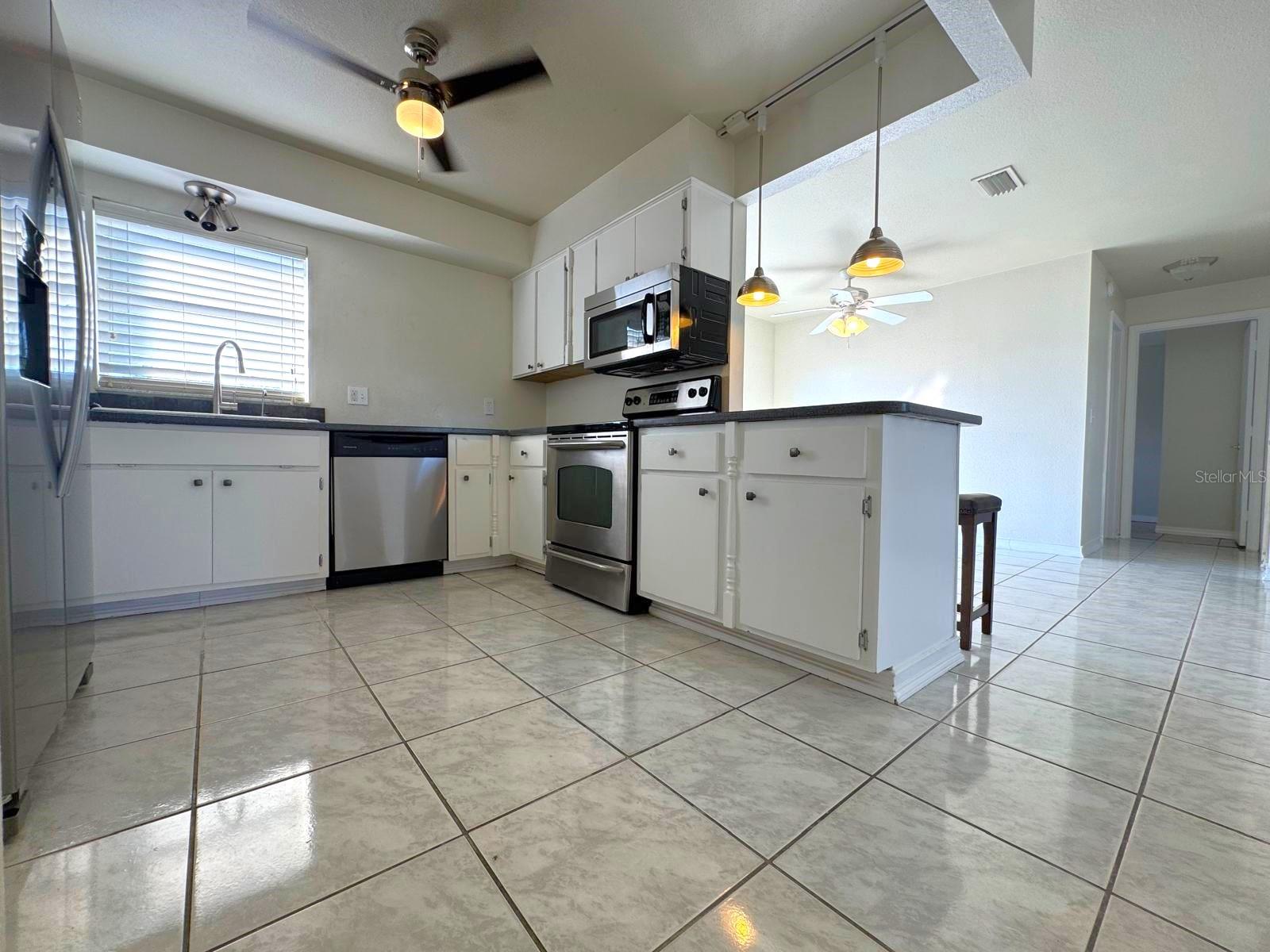 Image 10 of 25 For 242 Seminole Boulevard Nw