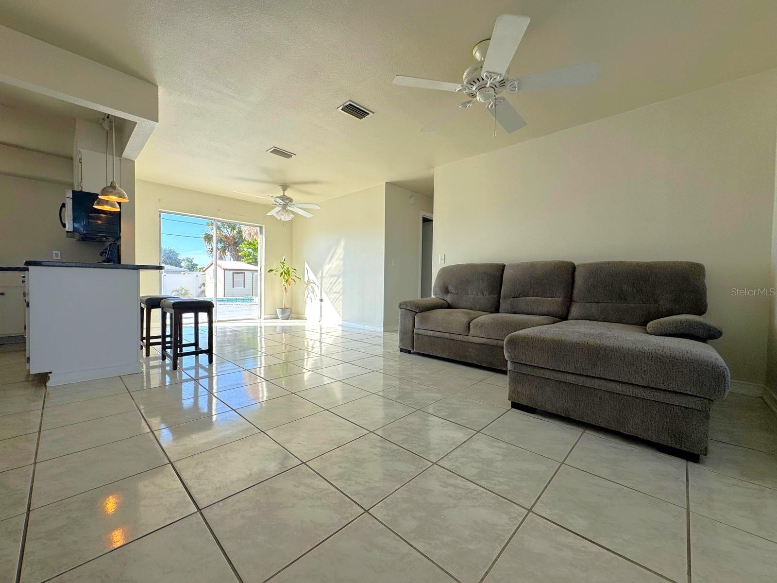 Image 11 of 25 For 242 Seminole Boulevard Nw