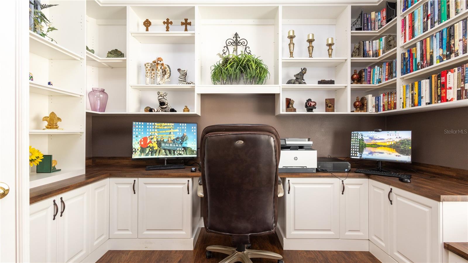 Image 11 of 31 For 25921 San Rafael Court