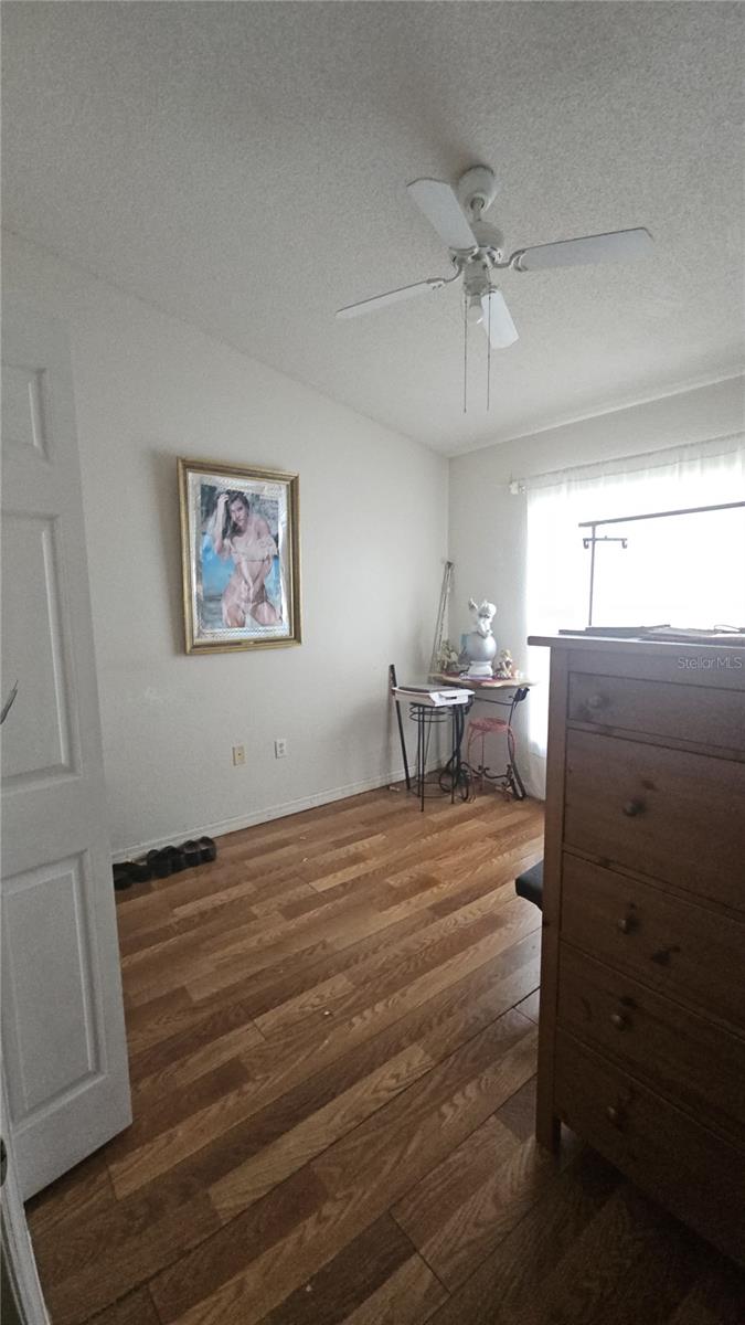 Image 5 of 9 For 871 Reflections Loop E