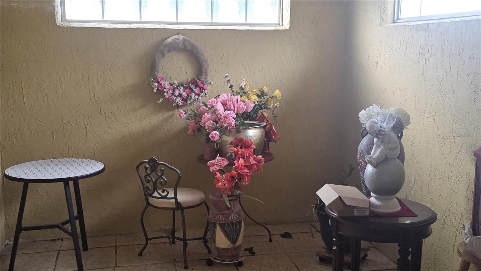 Image 7 of 9 For 871 Reflections Loop E