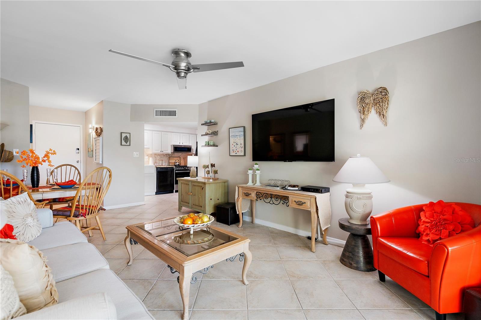 Image 10 of 36 For 10365 Paradise Boulevard 21