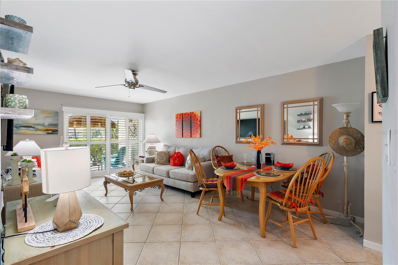 Image 12 of 36 For 10365 Paradise Boulevard 21