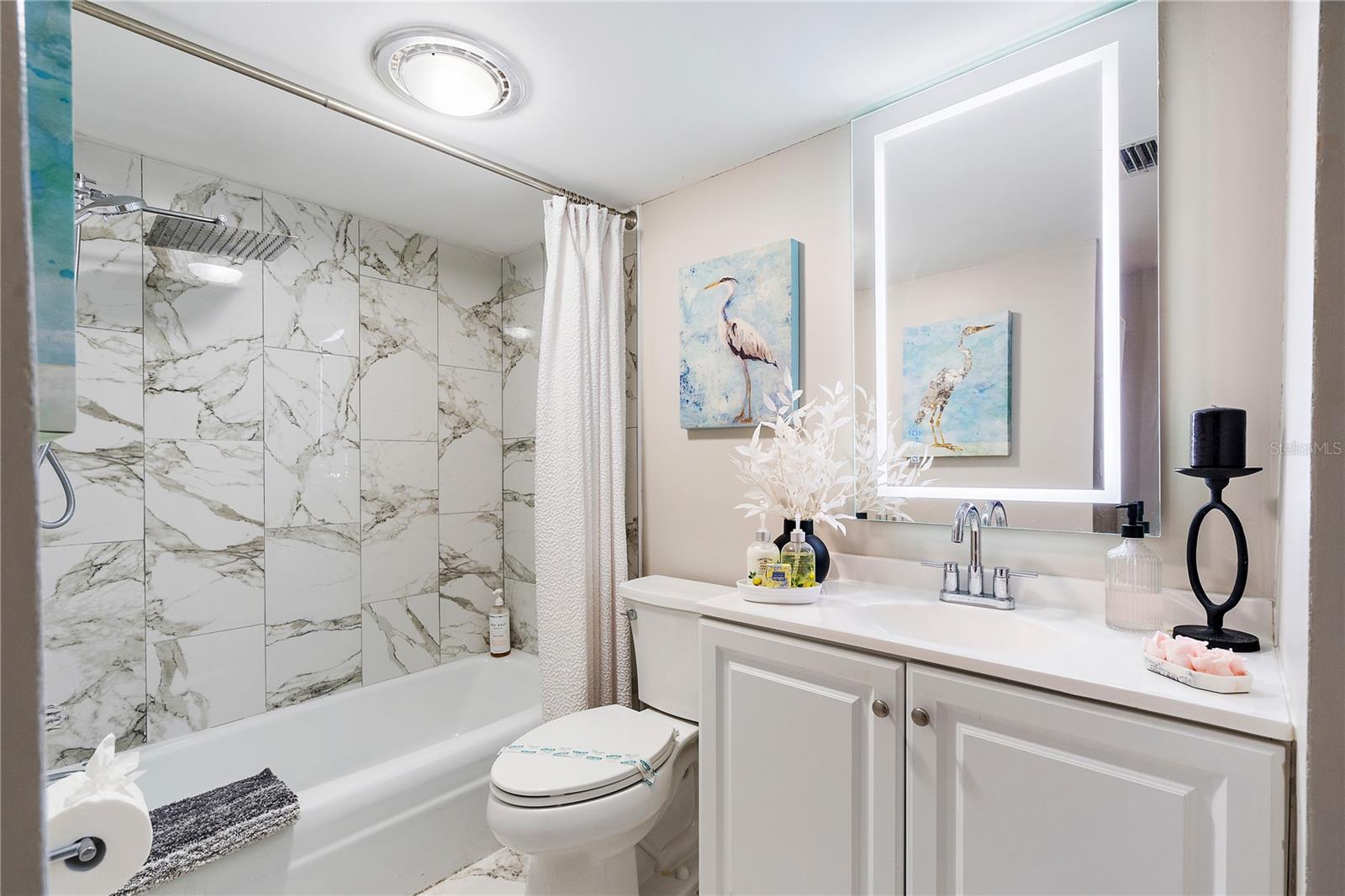 Image 18 of 36 For 10365 Paradise Boulevard 21