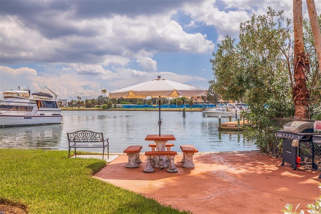 Image 23 of 36 For 10365 Paradise Boulevard 21