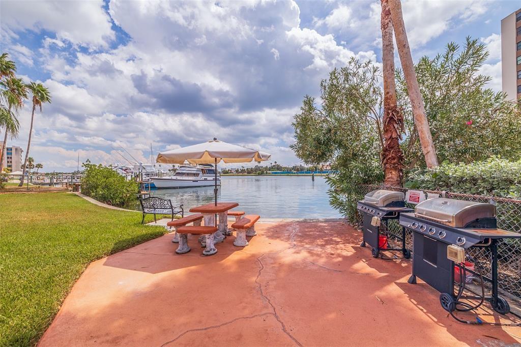 Image 24 of 36 For 10365 Paradise Boulevard 21