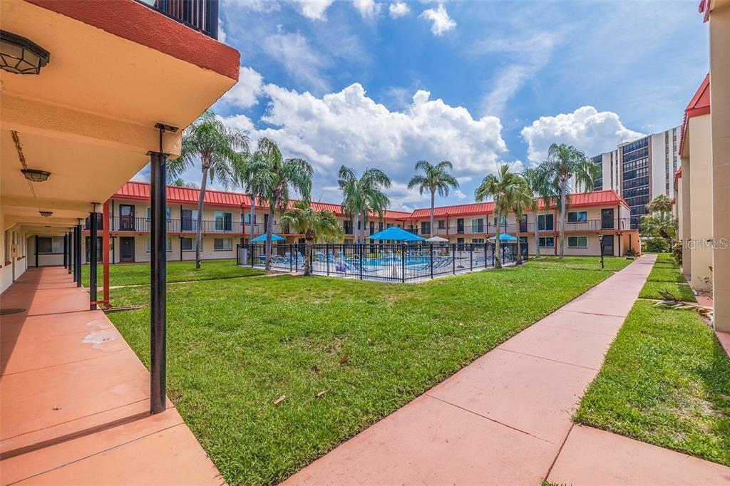 Image 26 of 36 For 10365 Paradise Boulevard 21