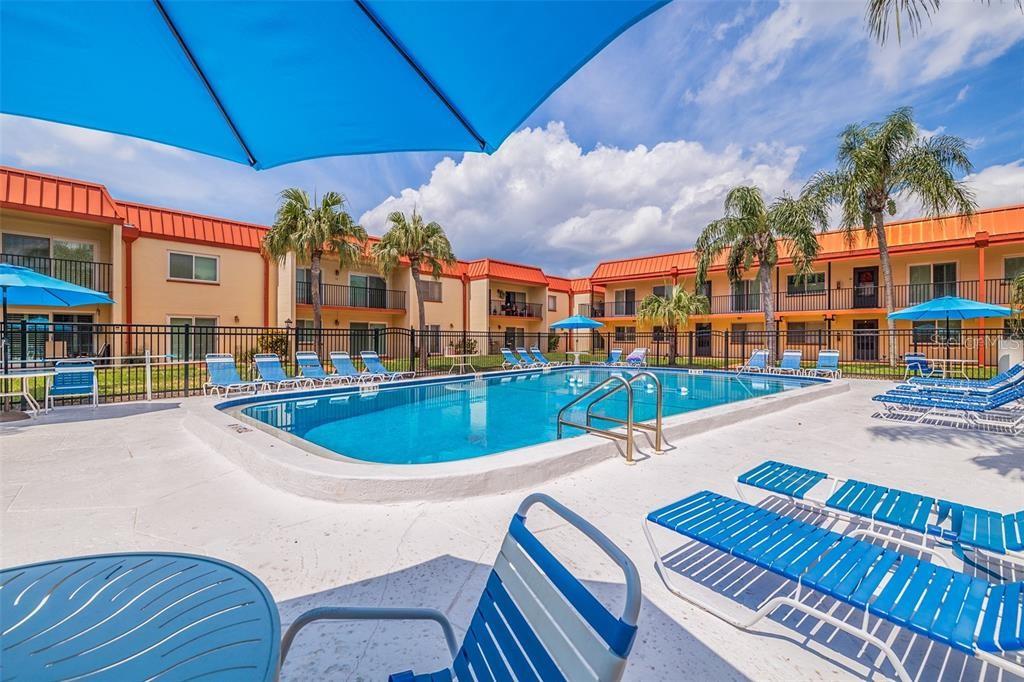 Image 29 of 36 For 10365 Paradise Boulevard 21