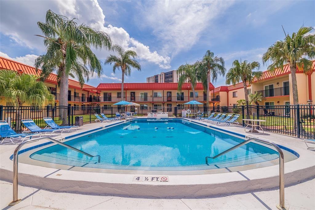 Image 30 of 36 For 10365 Paradise Boulevard 21