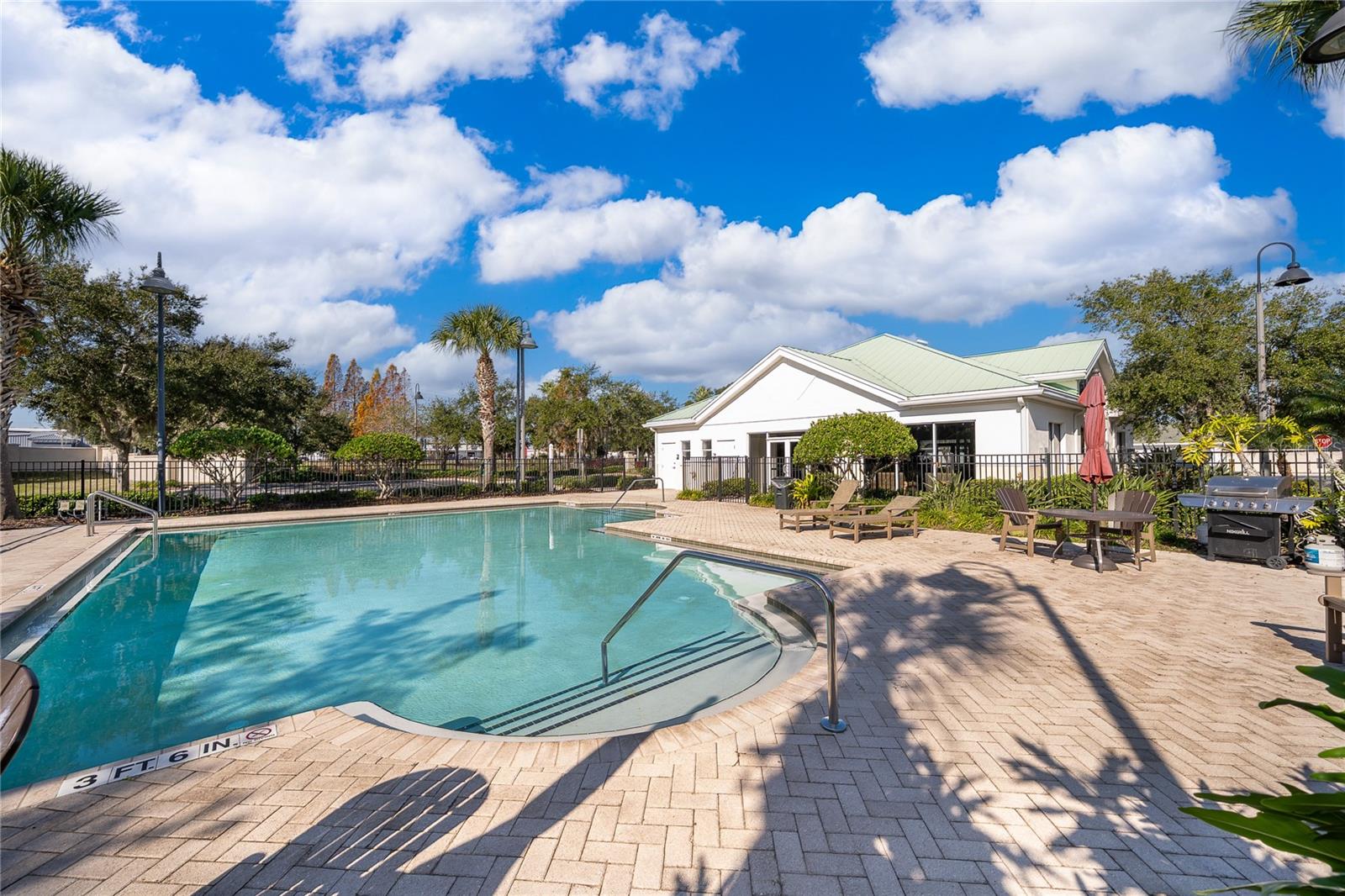 Image 30 of 36 For 4177 Orange Blossom Trail 510