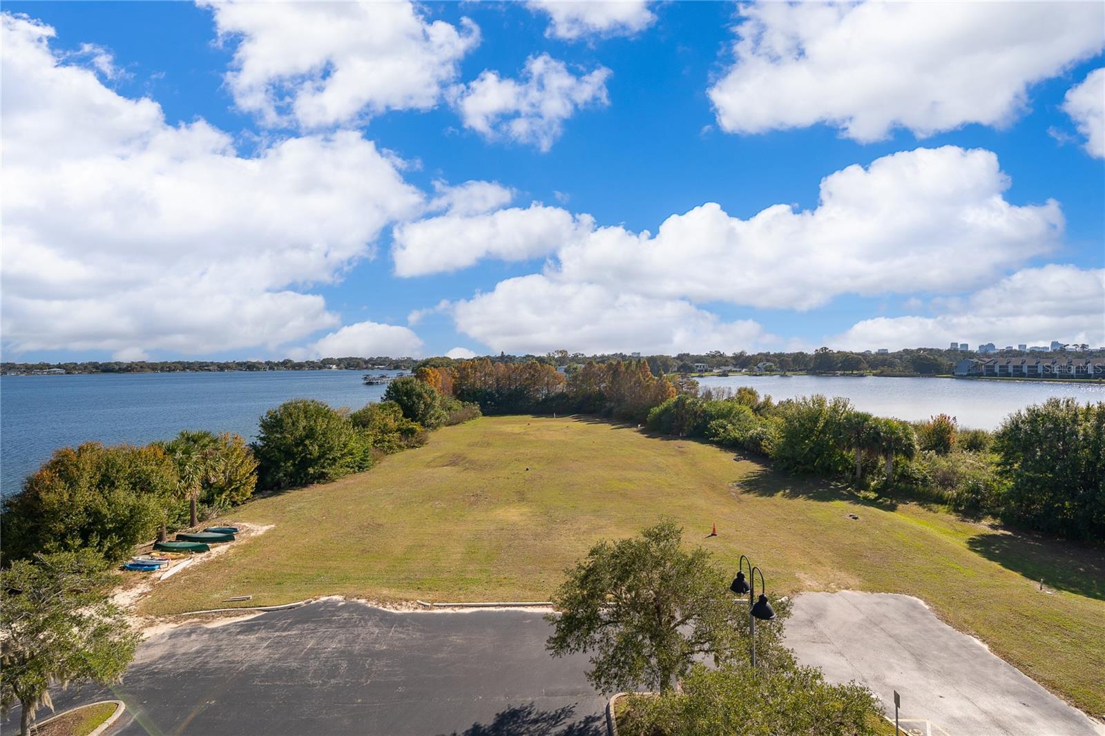 Image 32 of 36 For 4177 Orange Blossom Trail 510