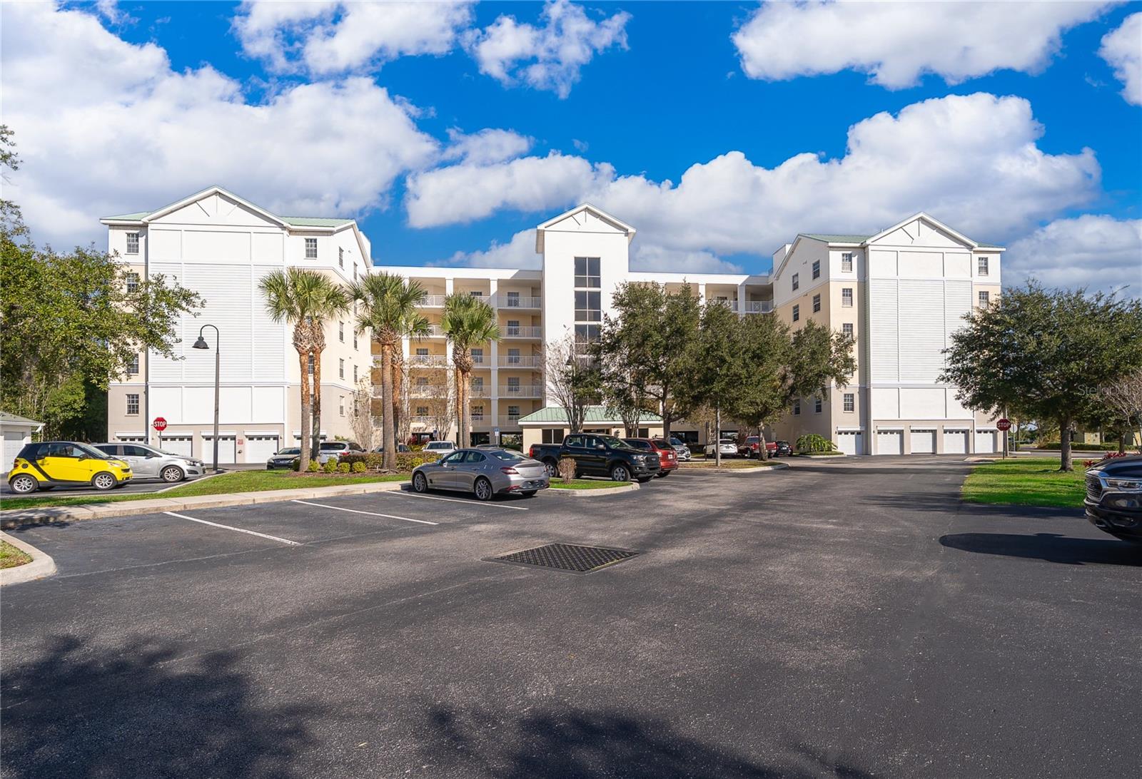 Image 35 of 36 For 4177 Orange Blossom Trail 510