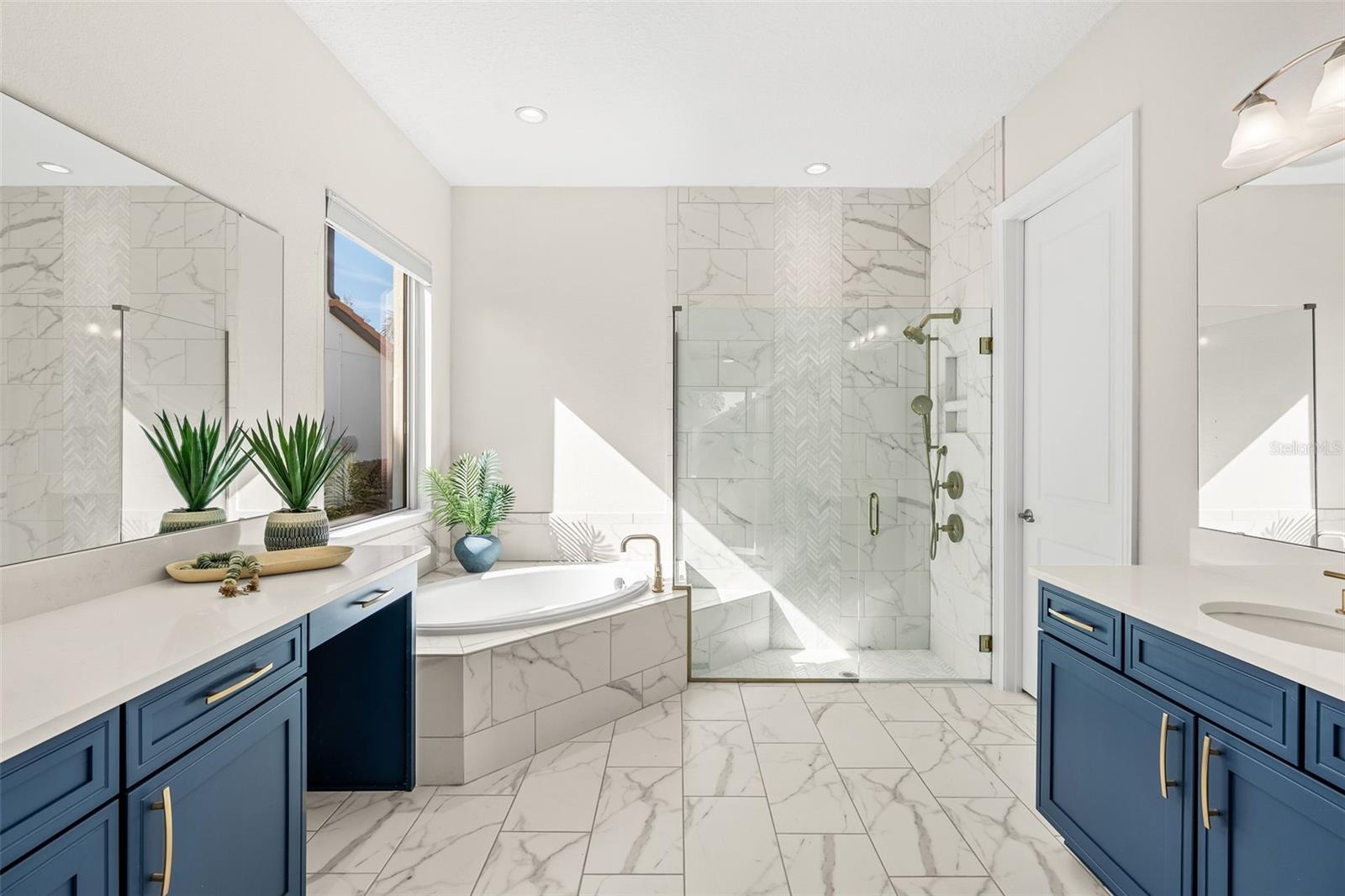 Image 26 of 55 For 15606 Shorebird Lane