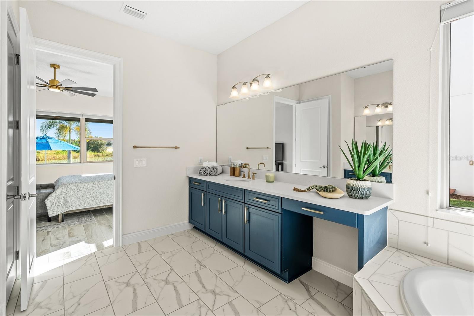 Image 27 of 55 For 15606 Shorebird Lane