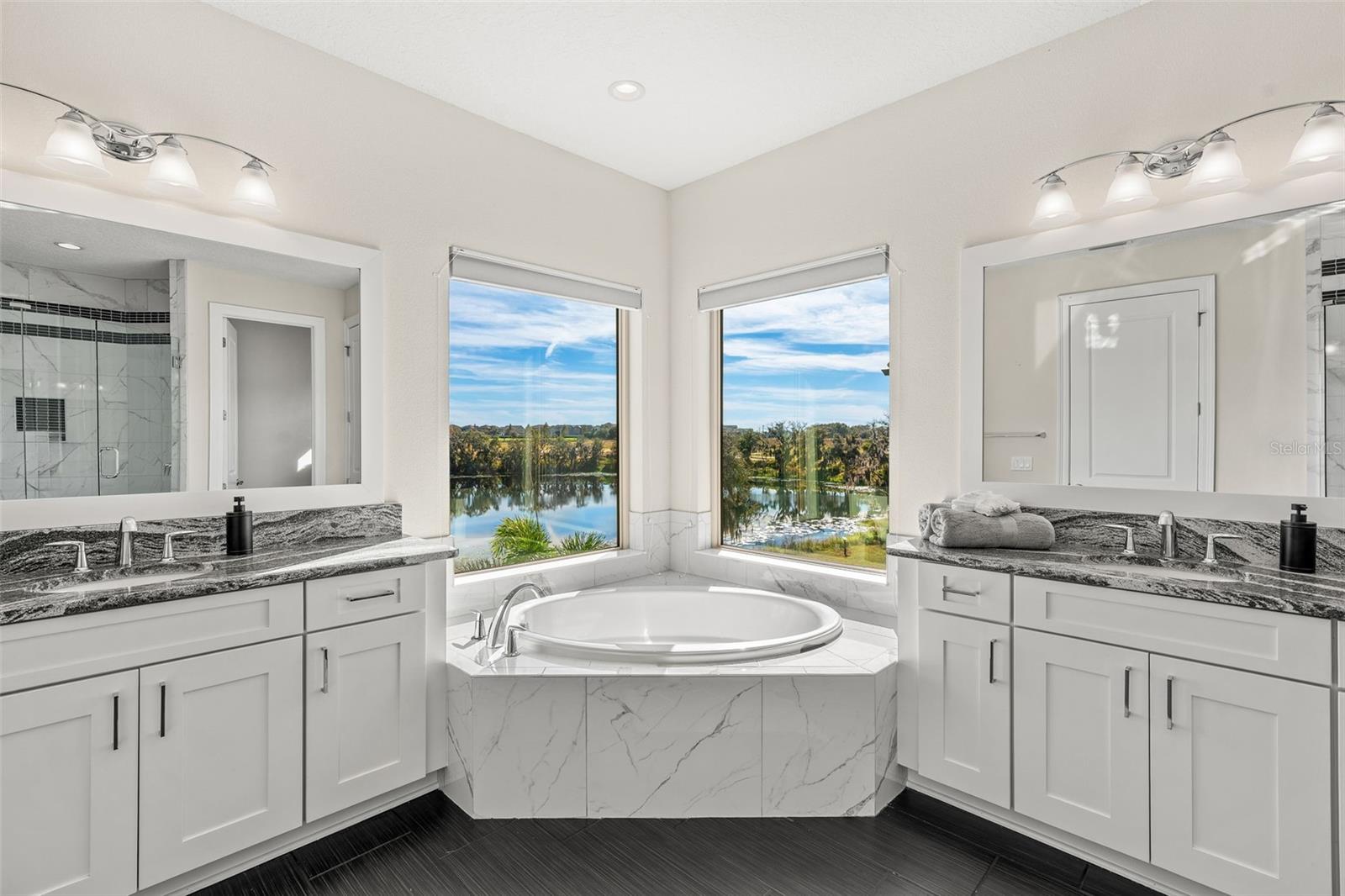 Image 33 of 55 For 15606 Shorebird Lane