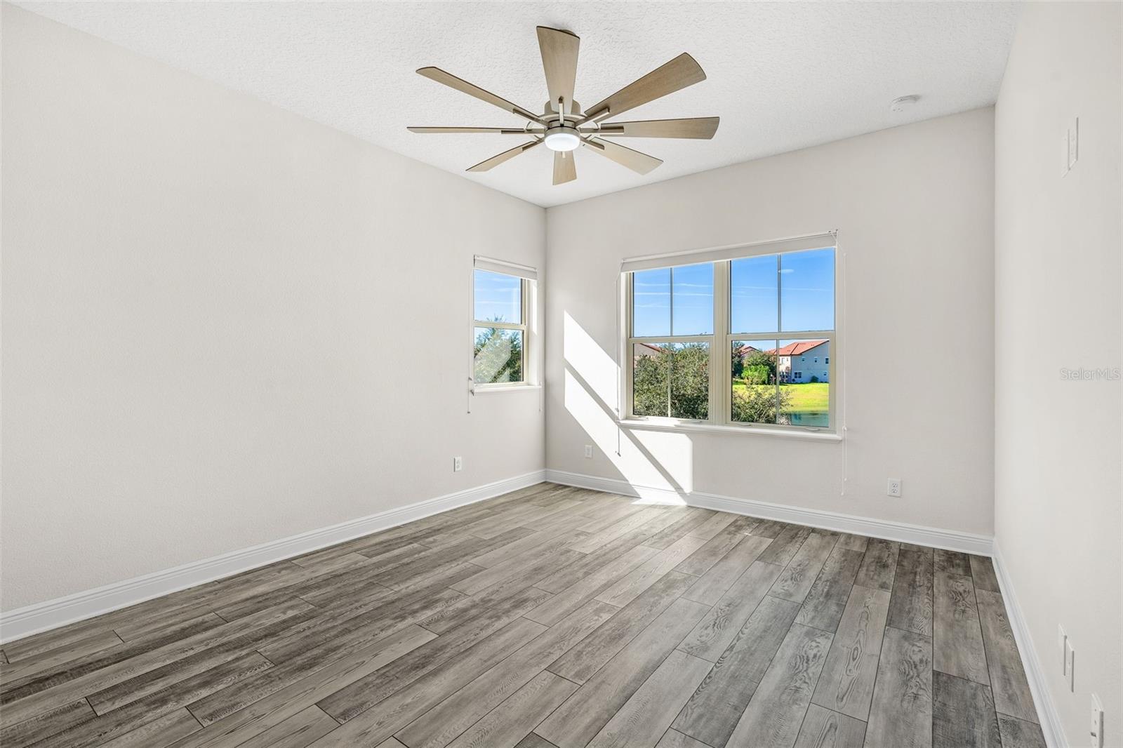 Image 40 of 55 For 15606 Shorebird Lane