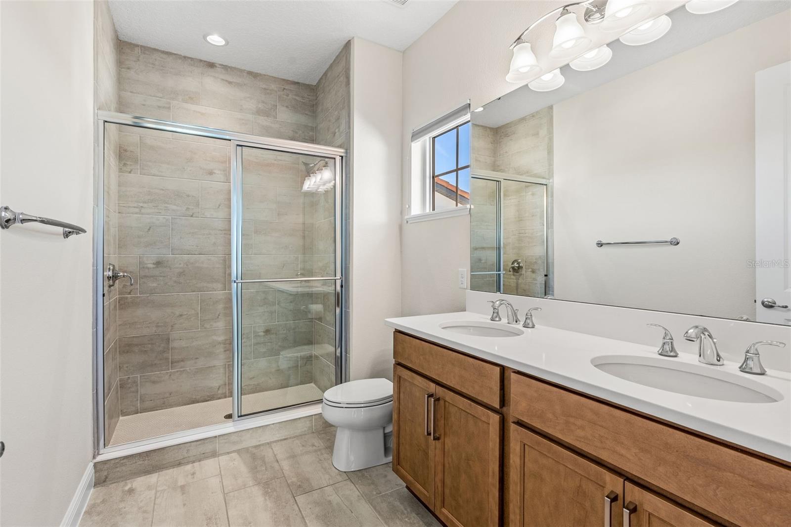 Image 41 of 55 For 15606 Shorebird Lane