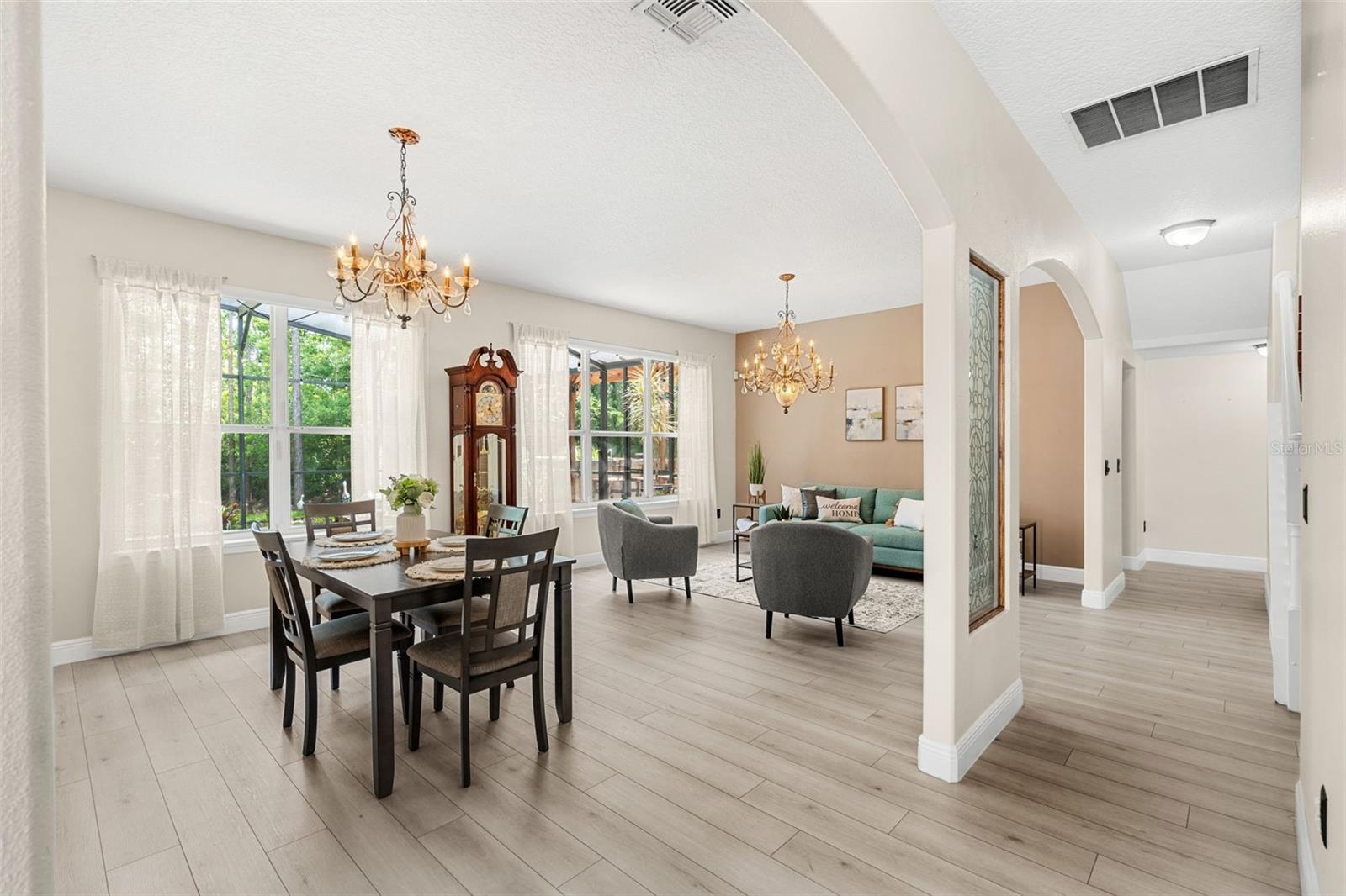 Image 19 of 79 For 555 Carey Way