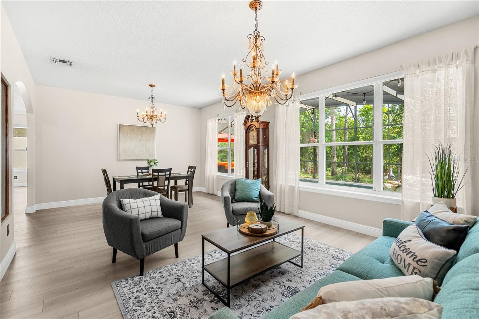 Image 21 of 79 For 555 Carey Way