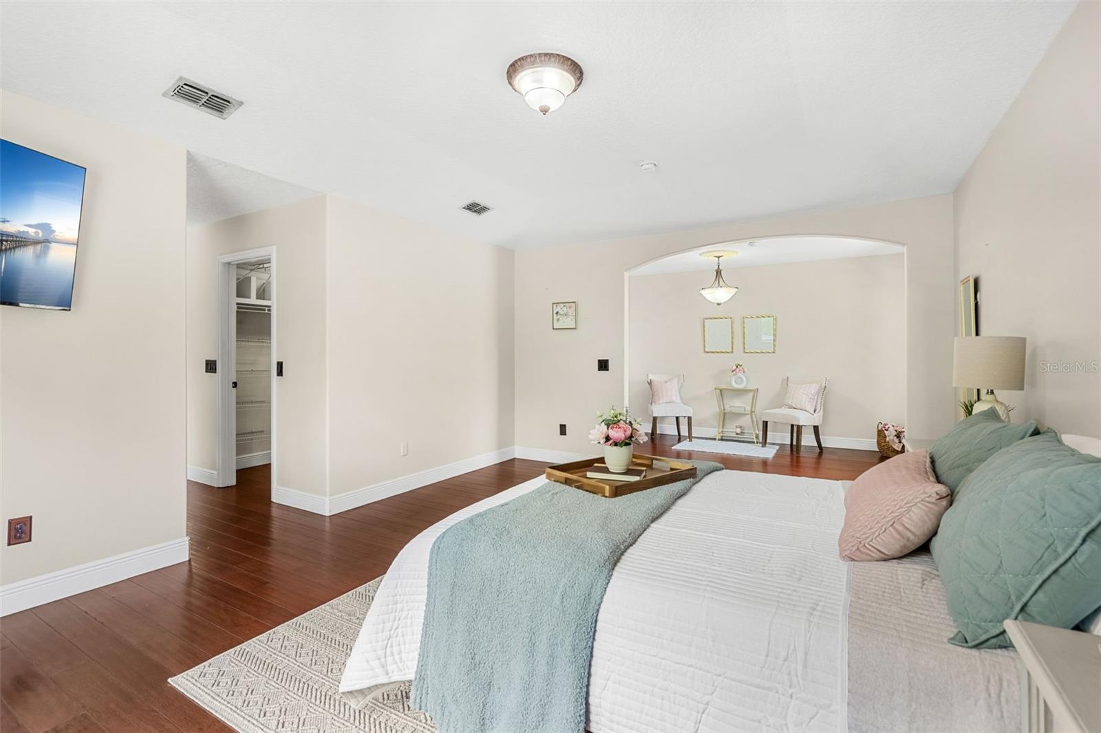 Image 32 of 79 For 555 Carey Way