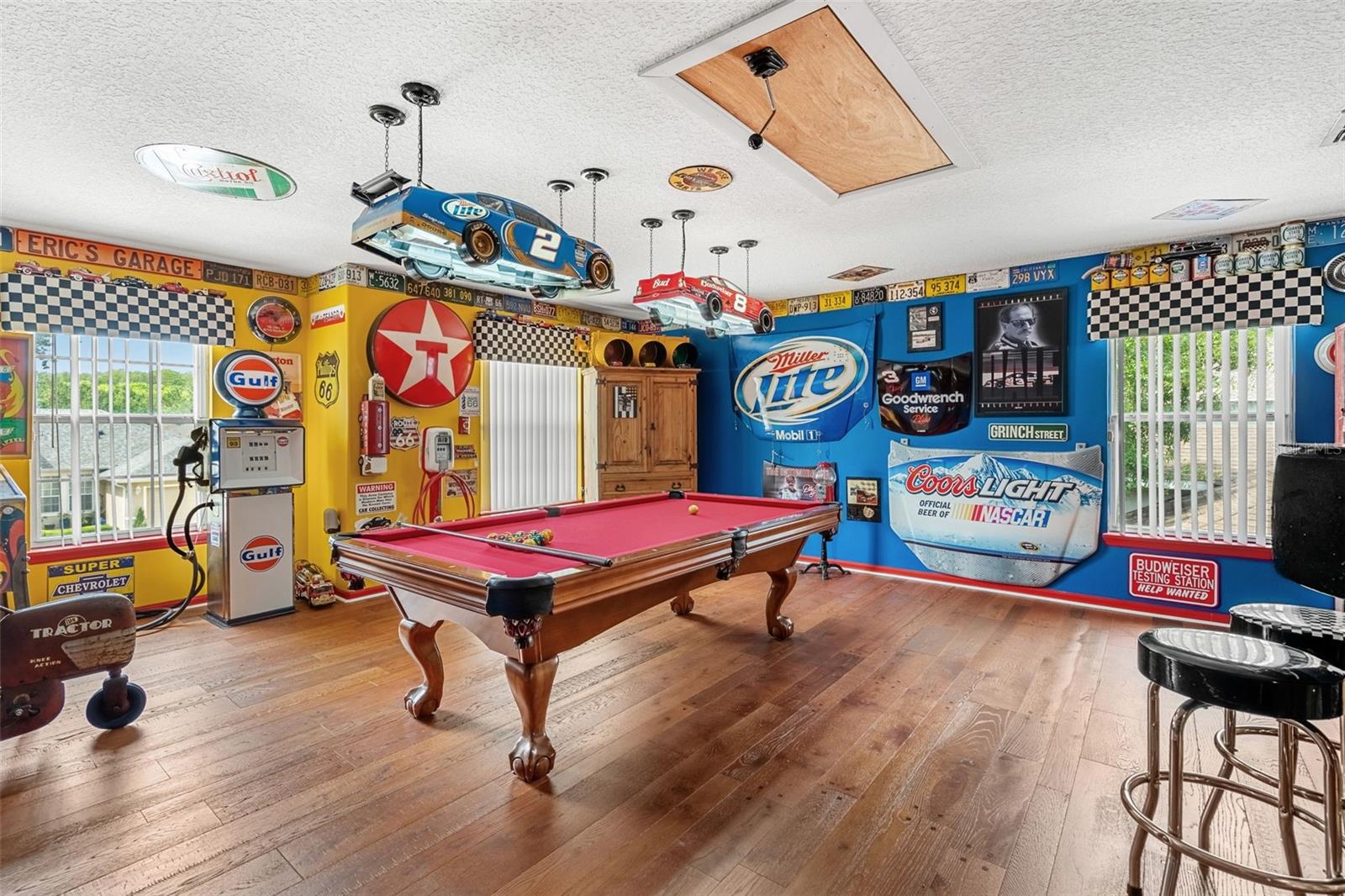 Image 41 of 79 For 555 Carey Way