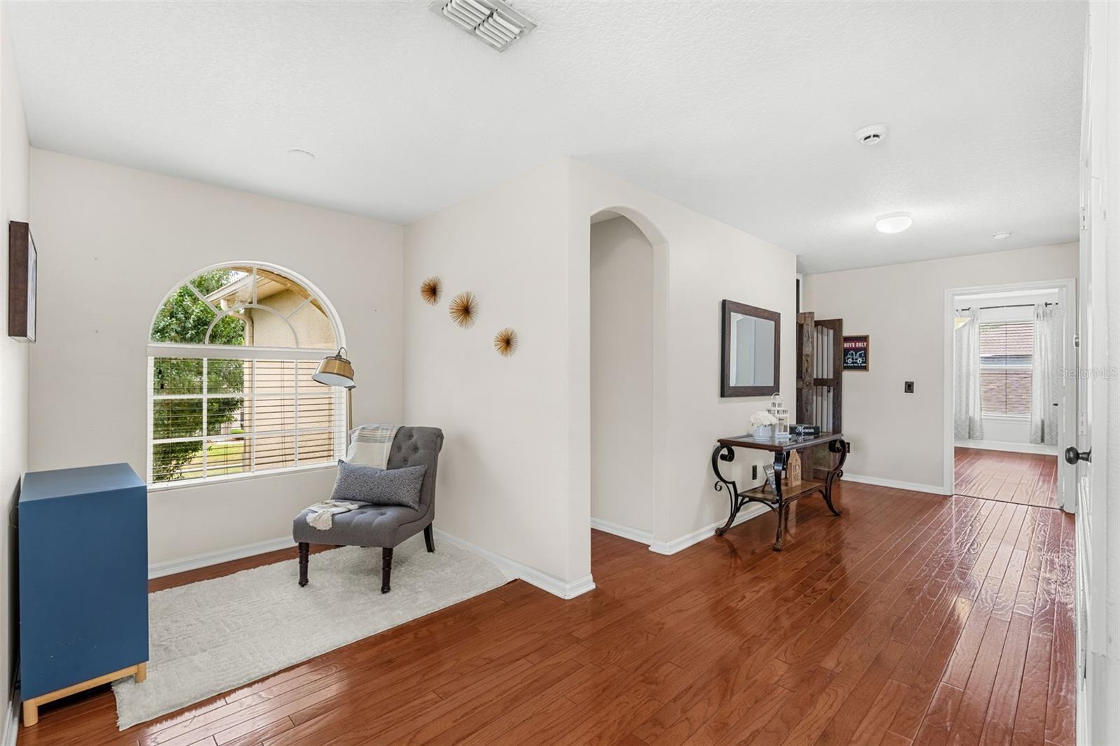 Image 44 of 79 For 555 Carey Way