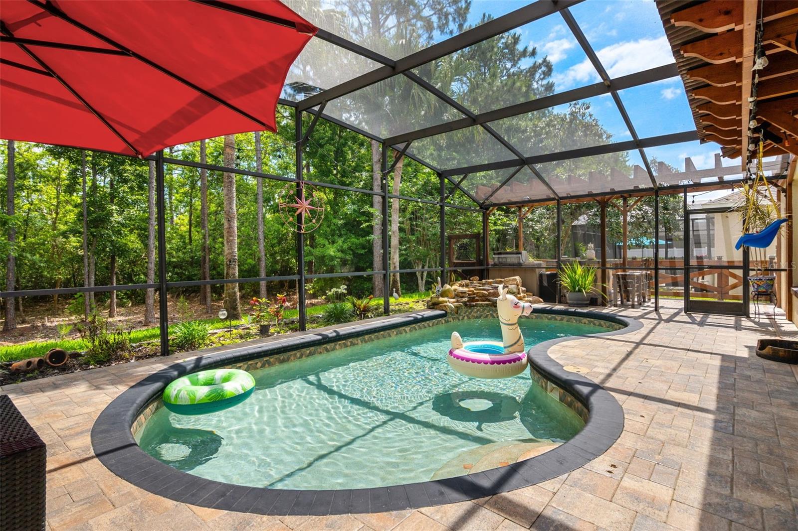 Image 5 of 79 For 555 Carey Way