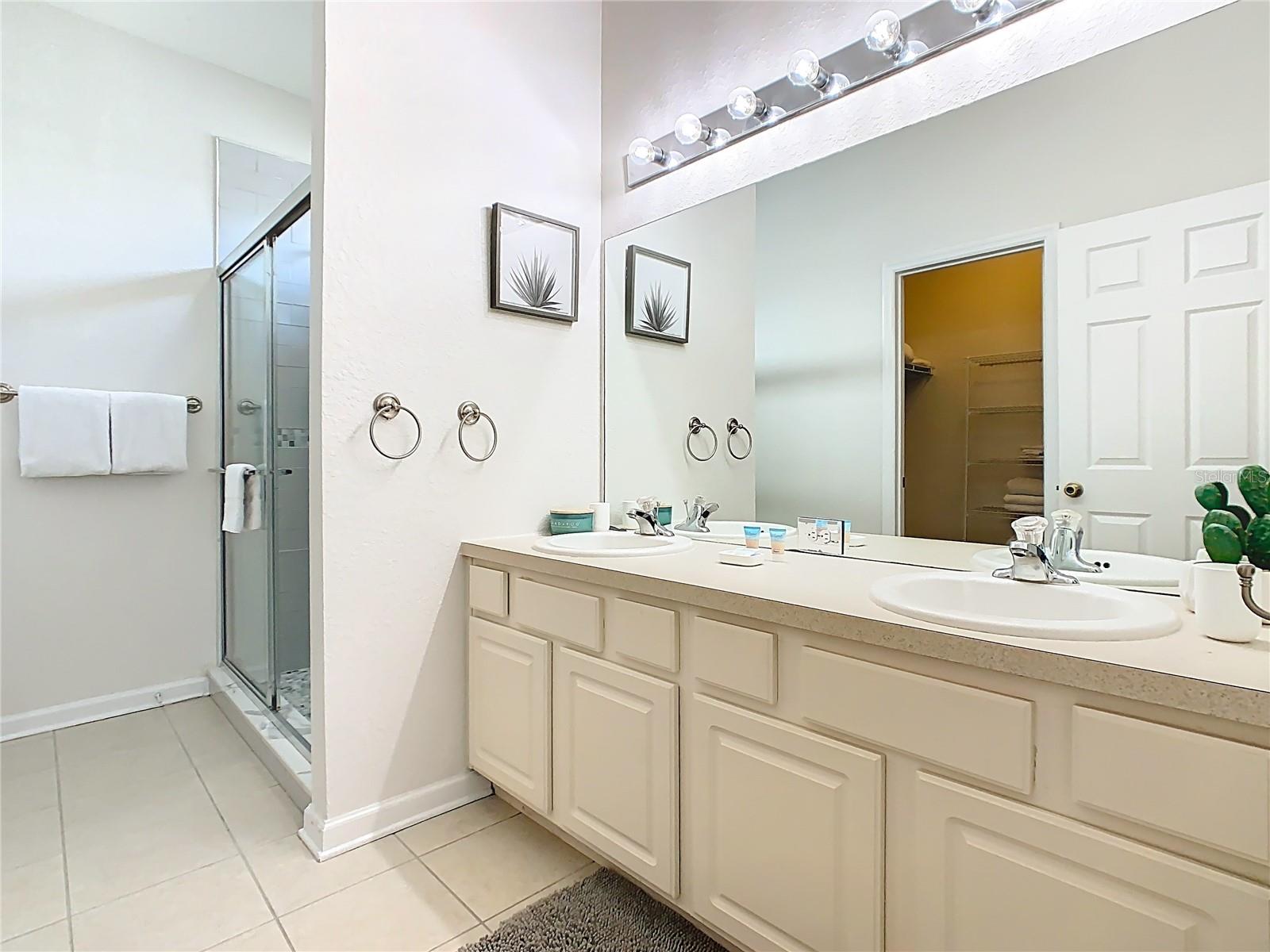 Image 43 of 100 For 2619 Daulby Street