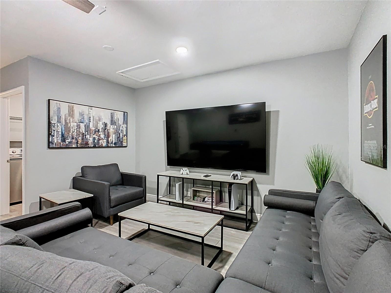 Image 56 of 100 For 2619 Daulby Street