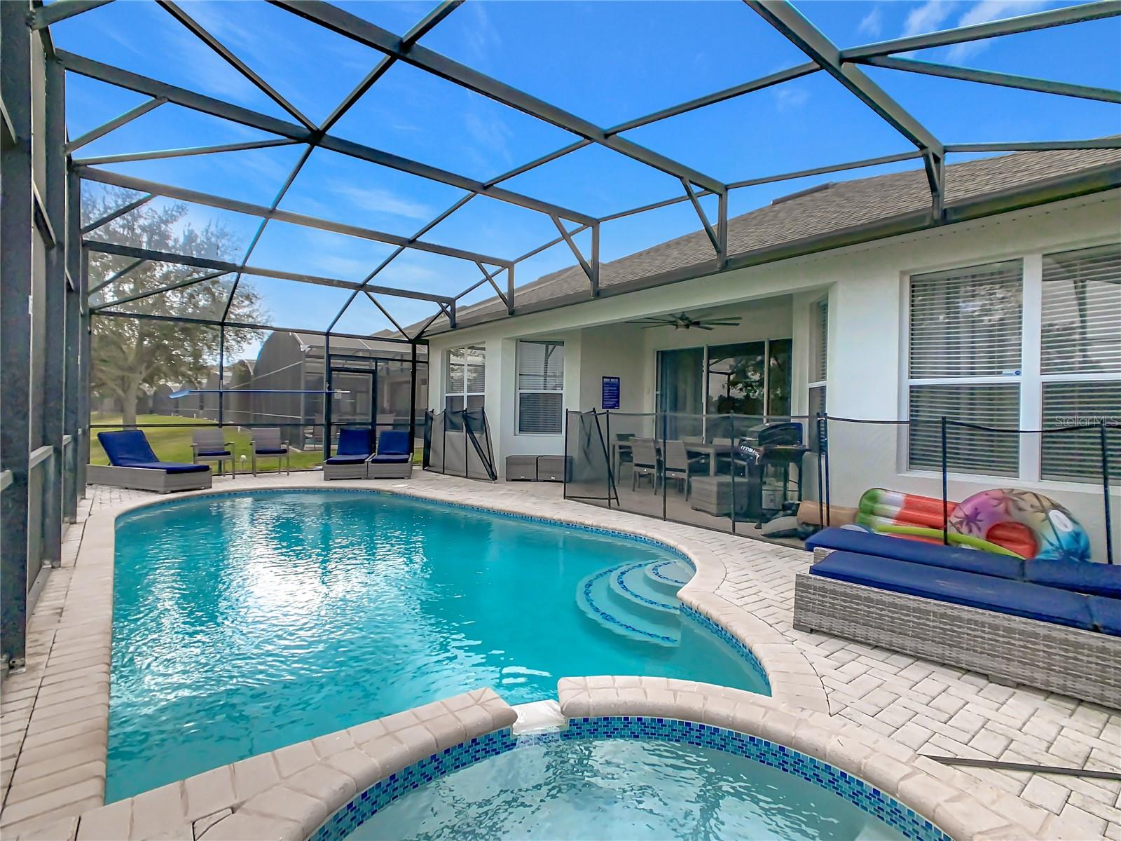 Image 69 of 100 For 2619 Daulby Street