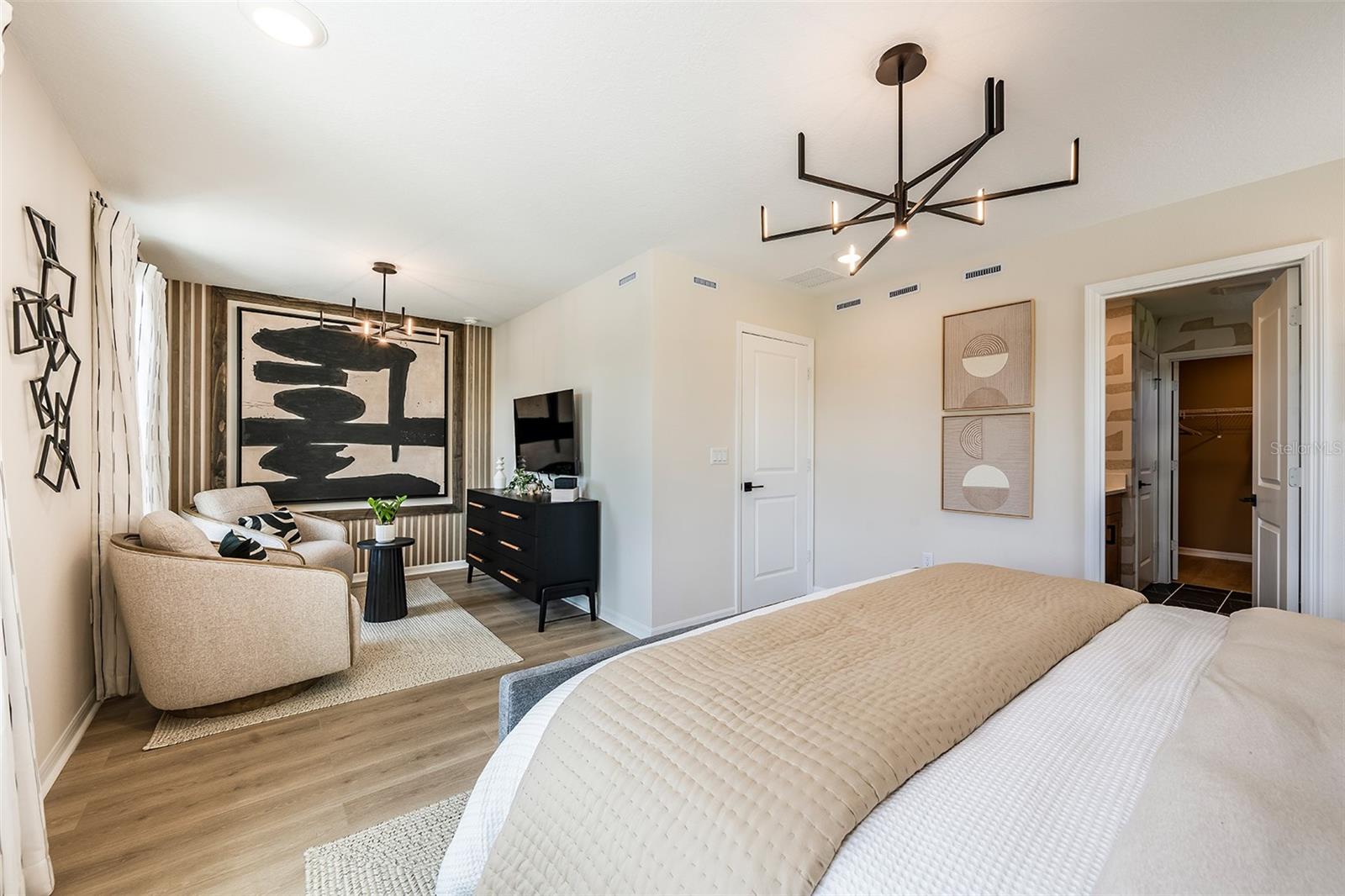 Image 10 of 17 For 671 Clark Street